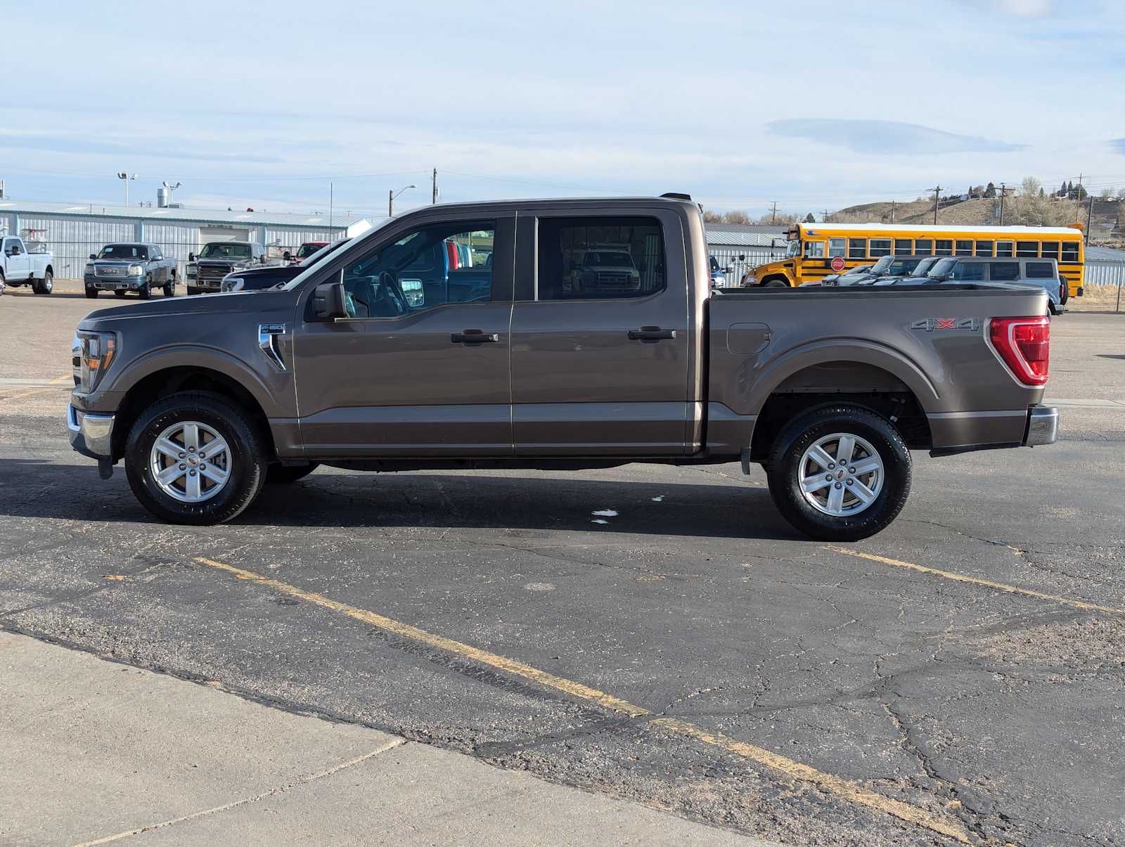 2023 Ford F-150 XLT 4WD SuperCrew 5.5 Box 3