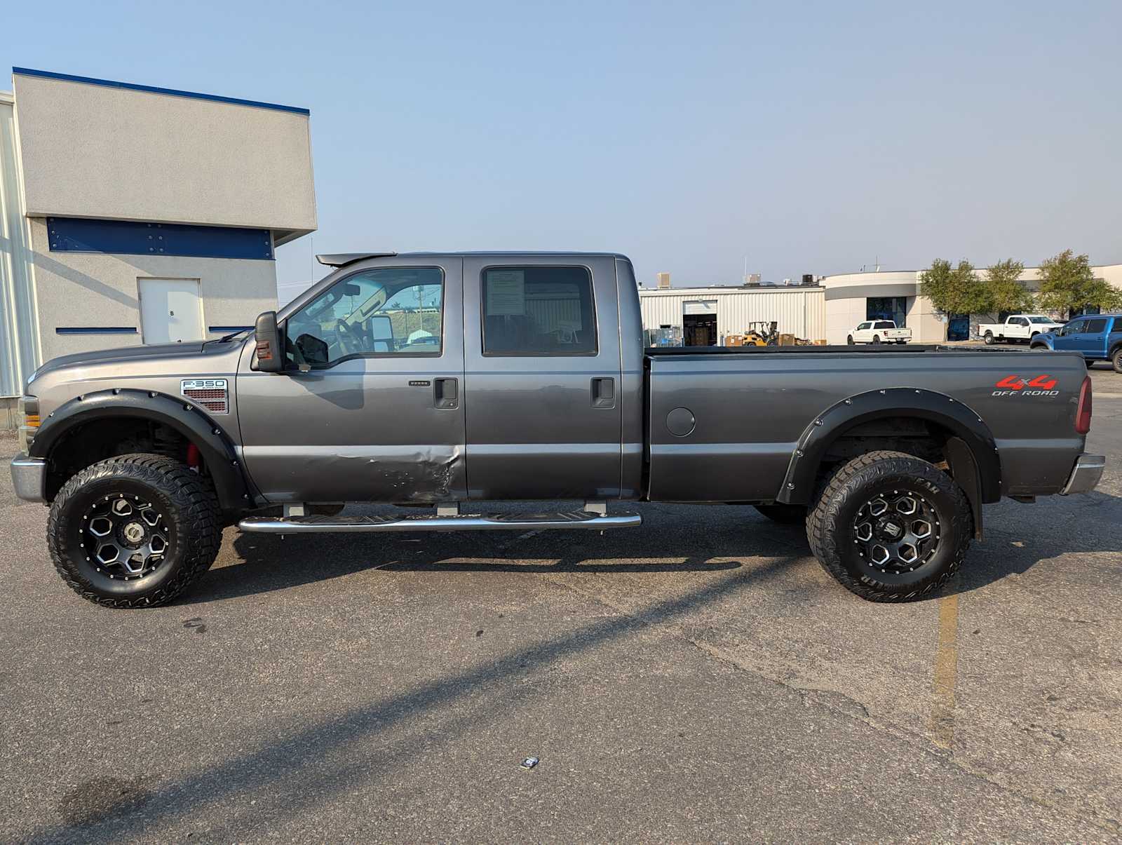 2008 Ford Super Duty F-350 SRW FX4 3