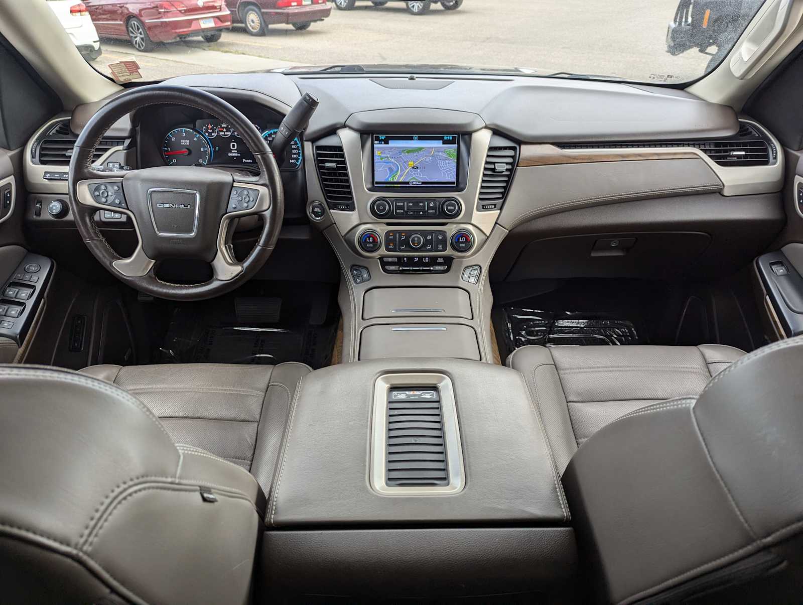 2020 GMC Yukon XL Denali 19