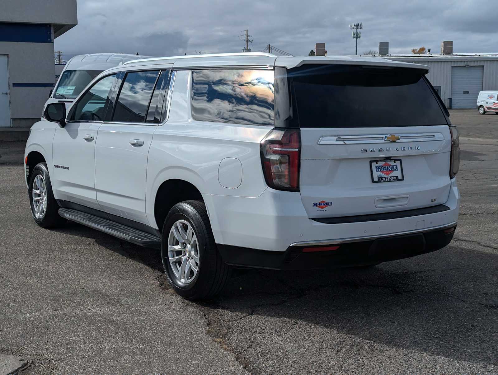 2022 Chevrolet Suburban LT 4