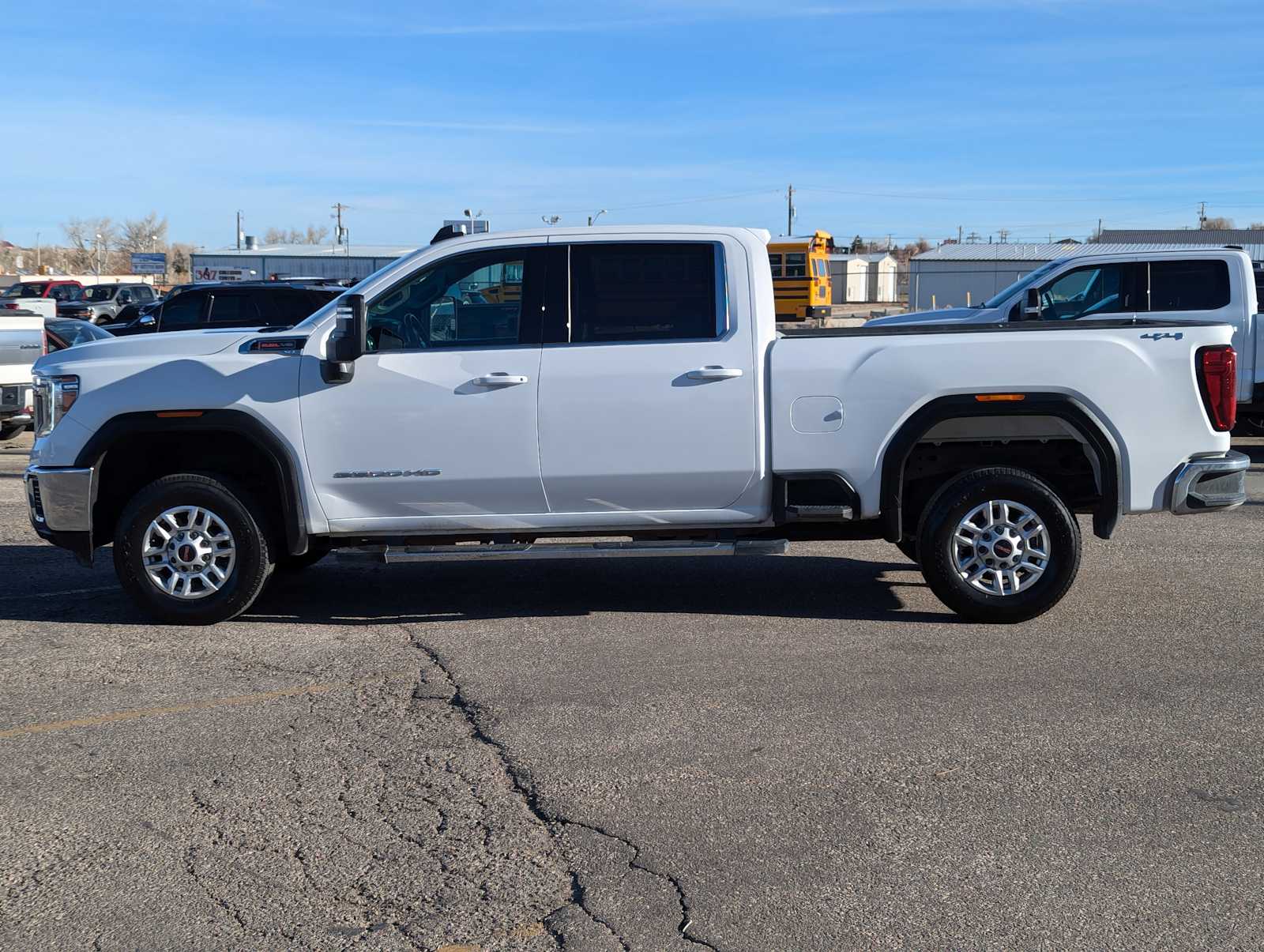 2023 GMC Sierra 2500HD SLE 4WD Crew Cab 159 3