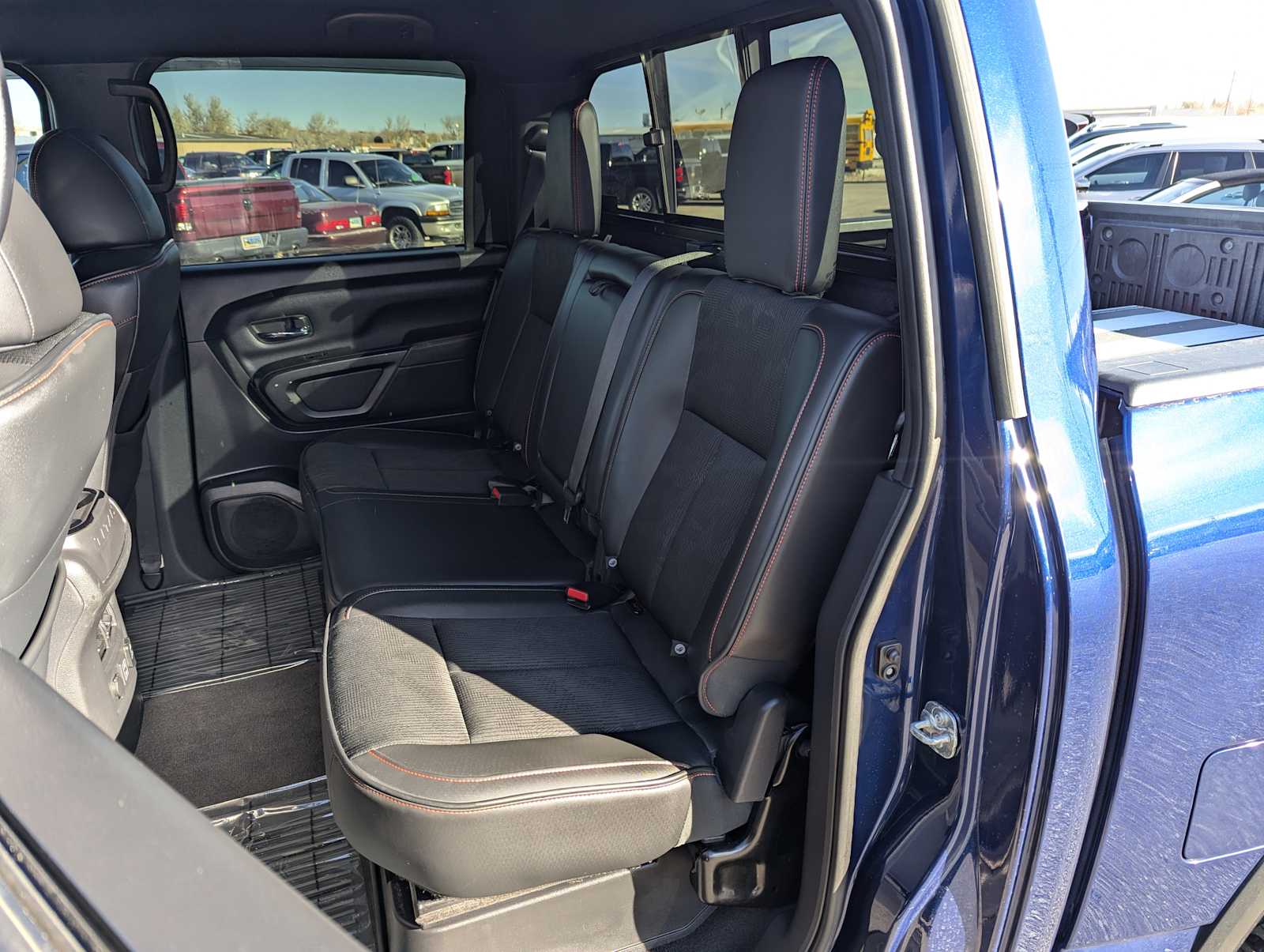 2021 Nissan Titan PRO-4X 4x4 Crew Cab 16