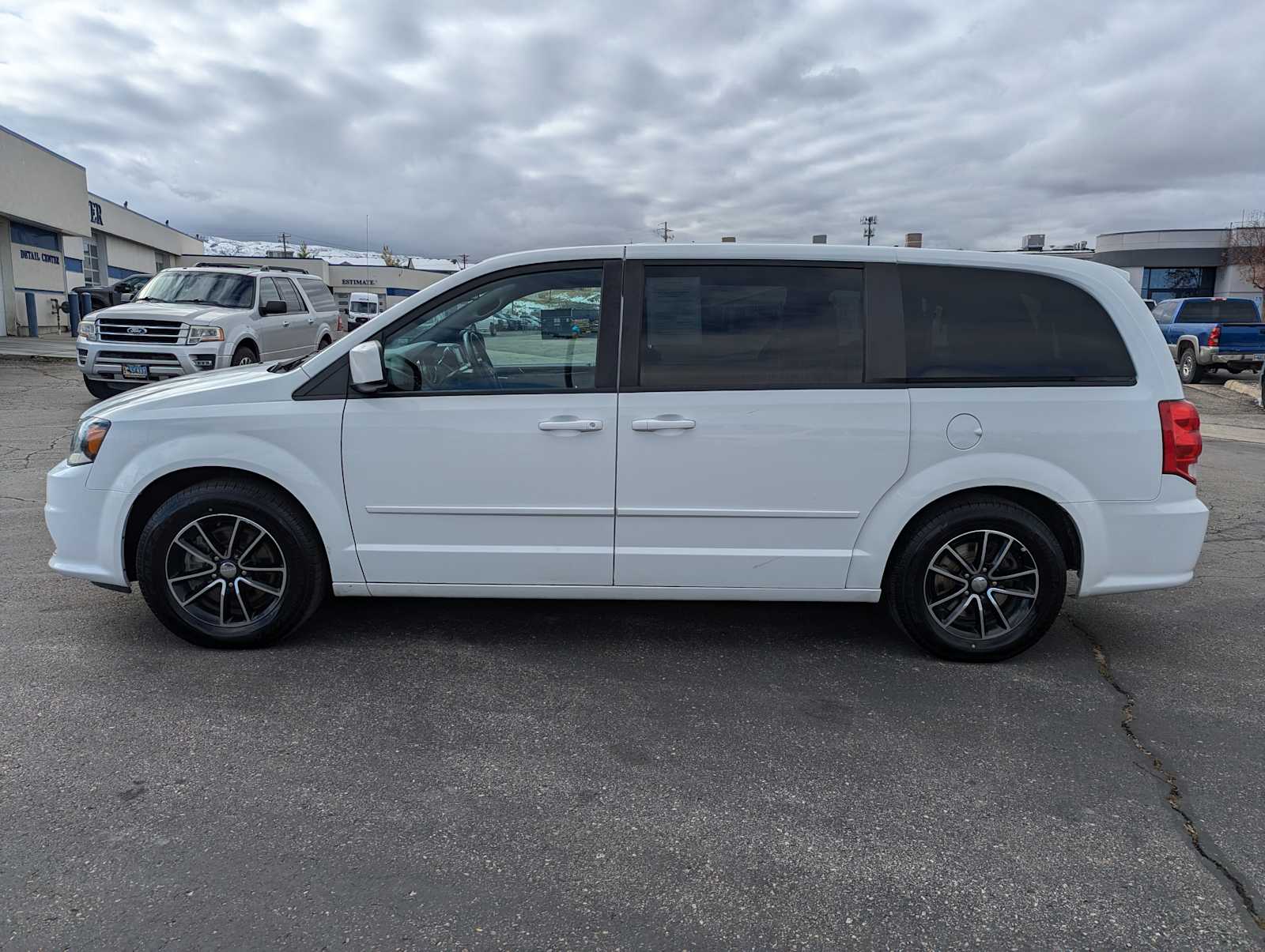 2017 Dodge Grand Caravan SE Plus 3