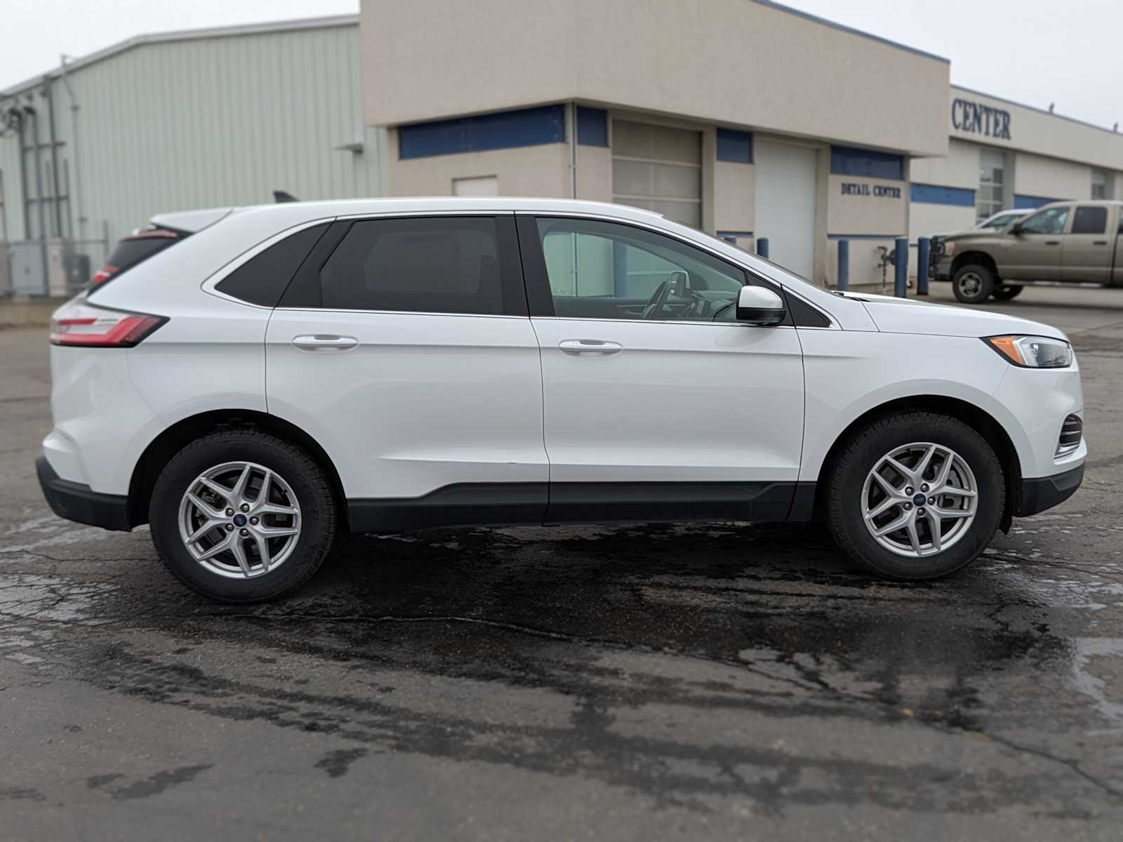 2022 Ford Edge SEL 7