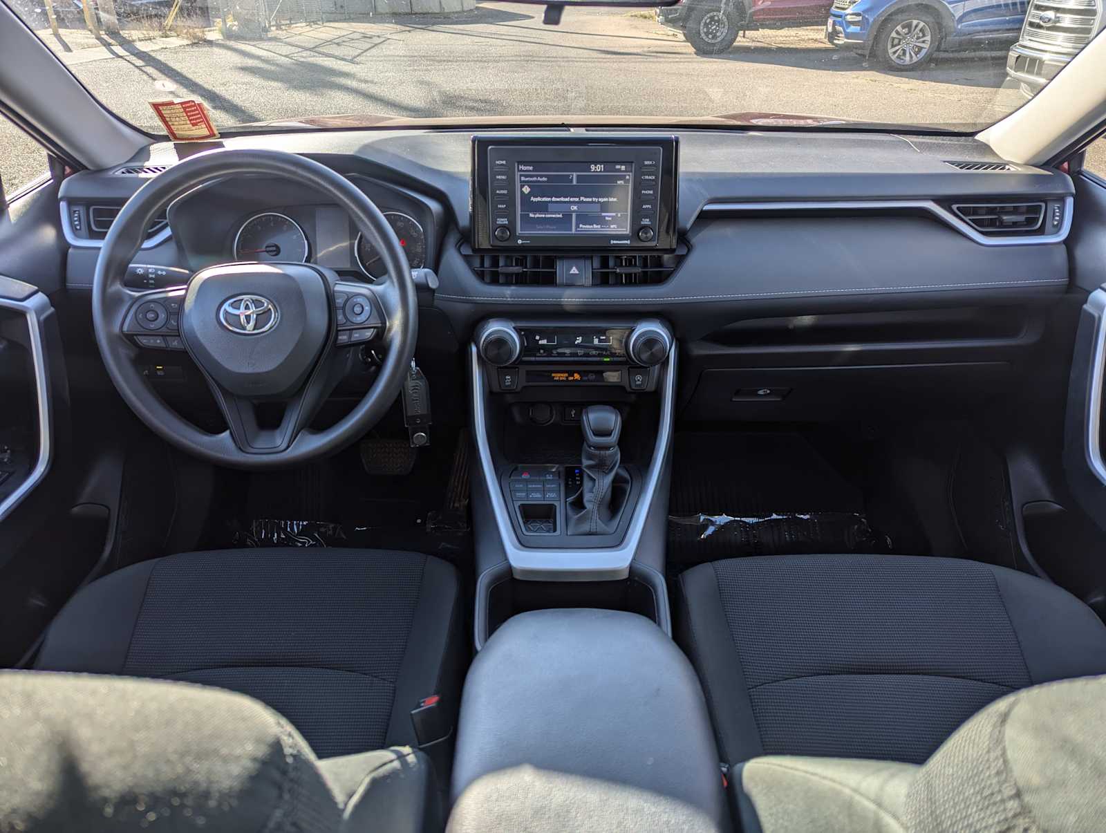 2022 Toyota RAV4 LE 18