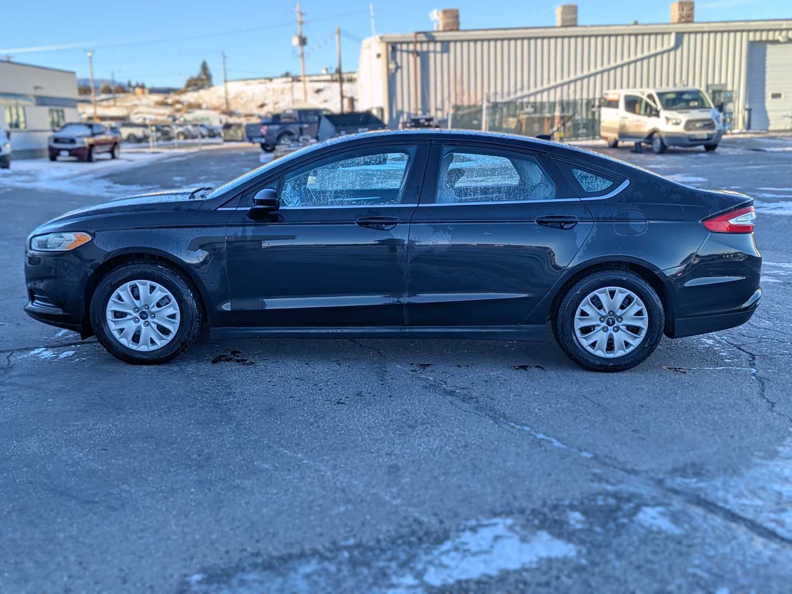 2014 Ford Fusion S 2