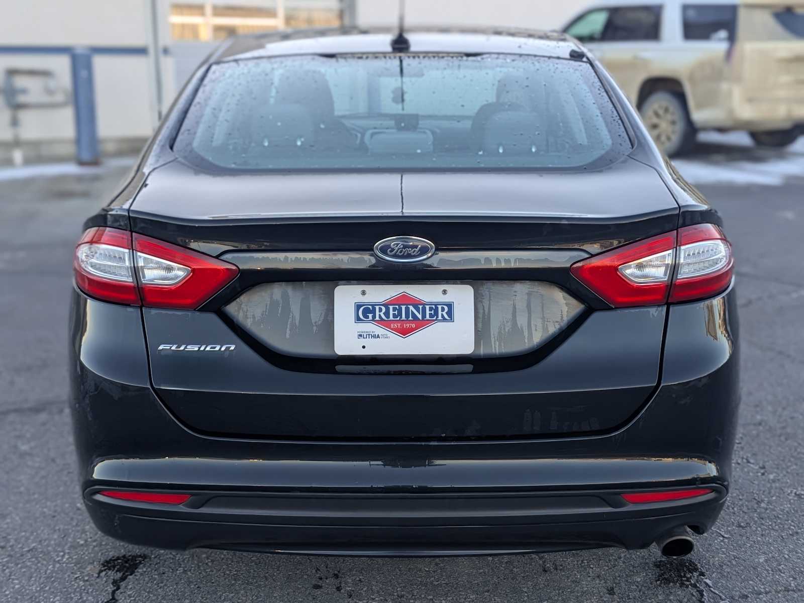 2014 Ford Fusion S 4