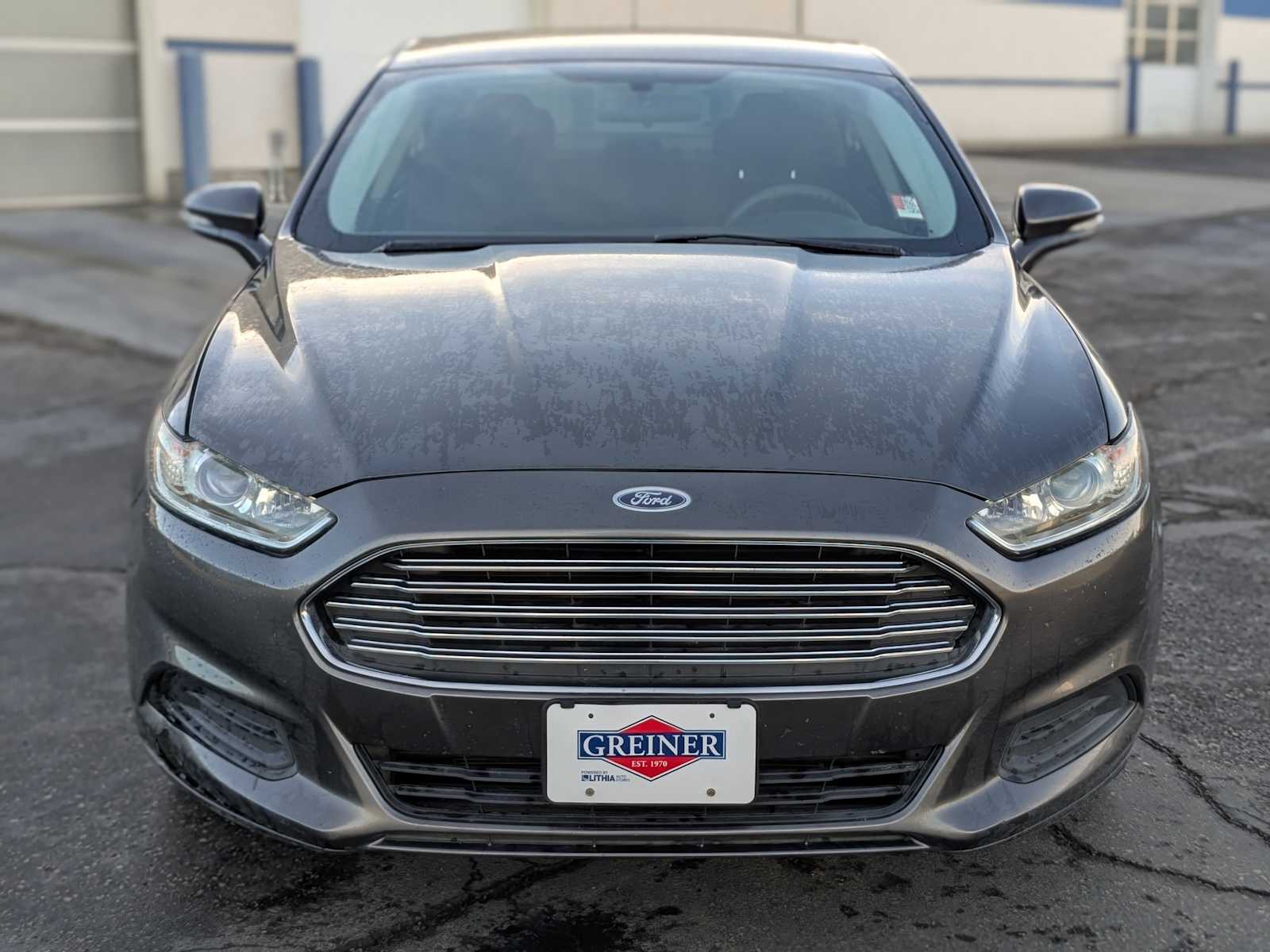 2016 Ford Fusion SE 8