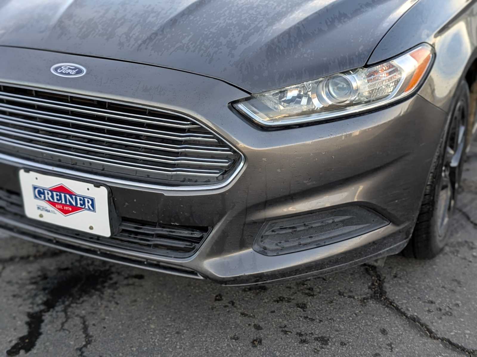 2016 Ford Fusion SE 9