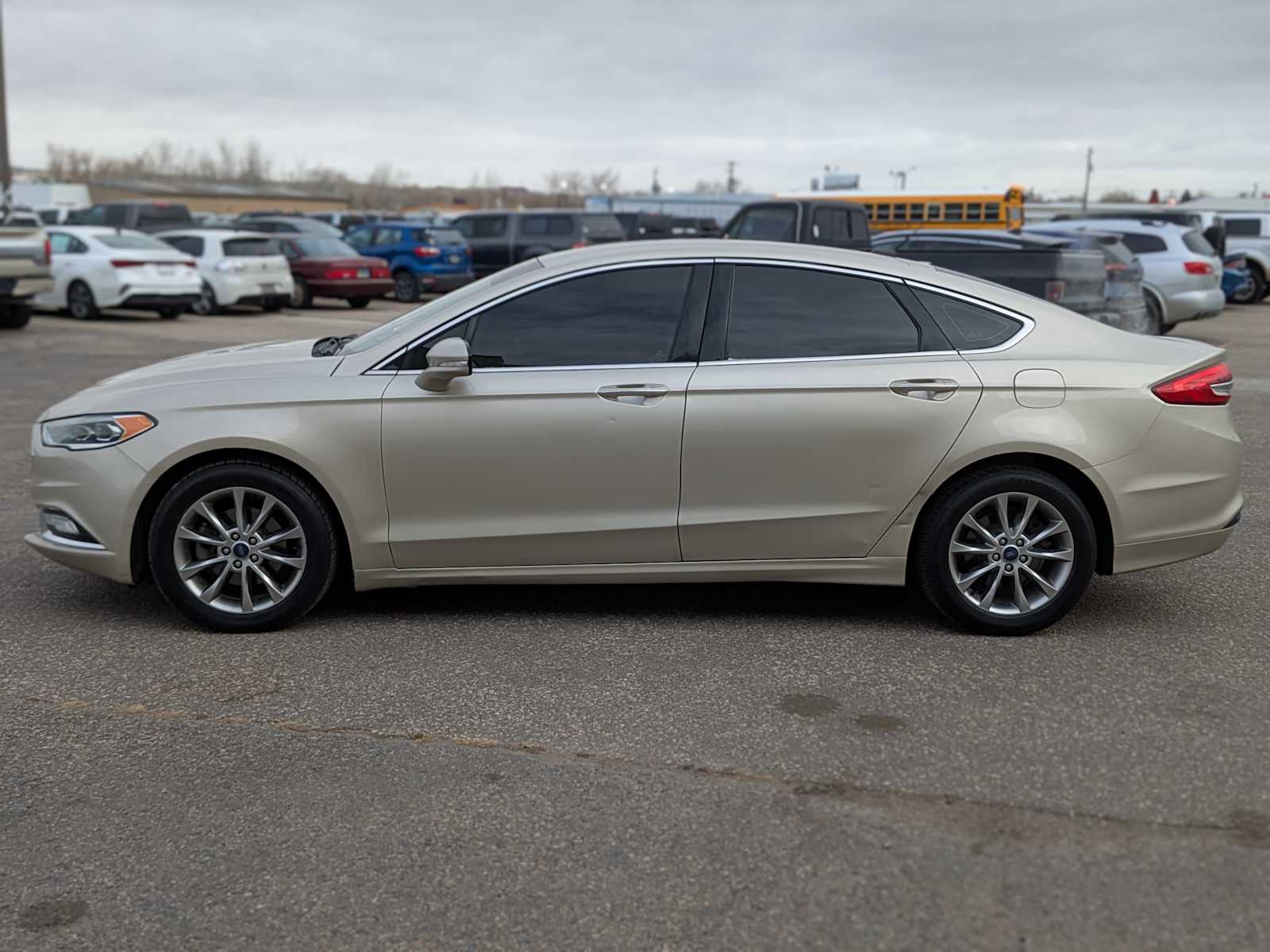 2017 Ford Fusion SE 3