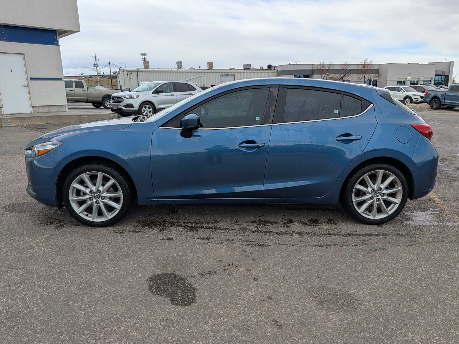 2017 Mazda Mazda3 5-Door Touring 3