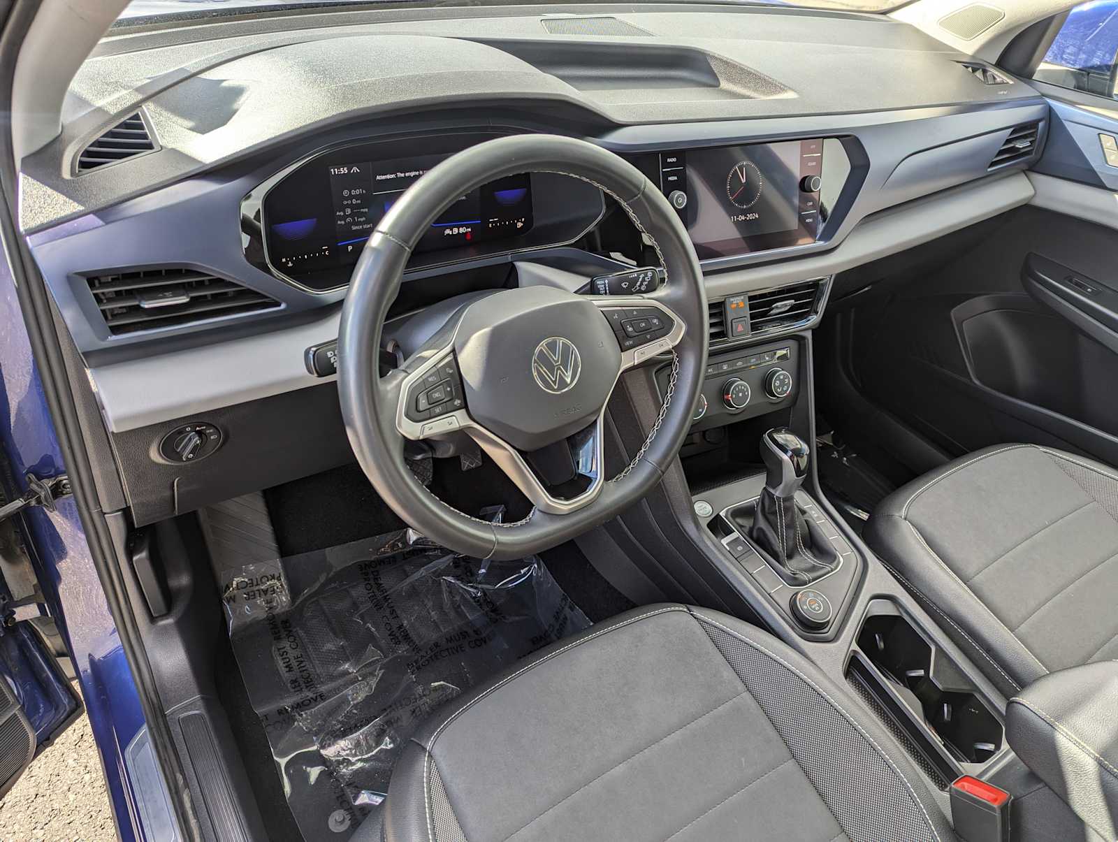 2022 Volkswagen Taos SE 2