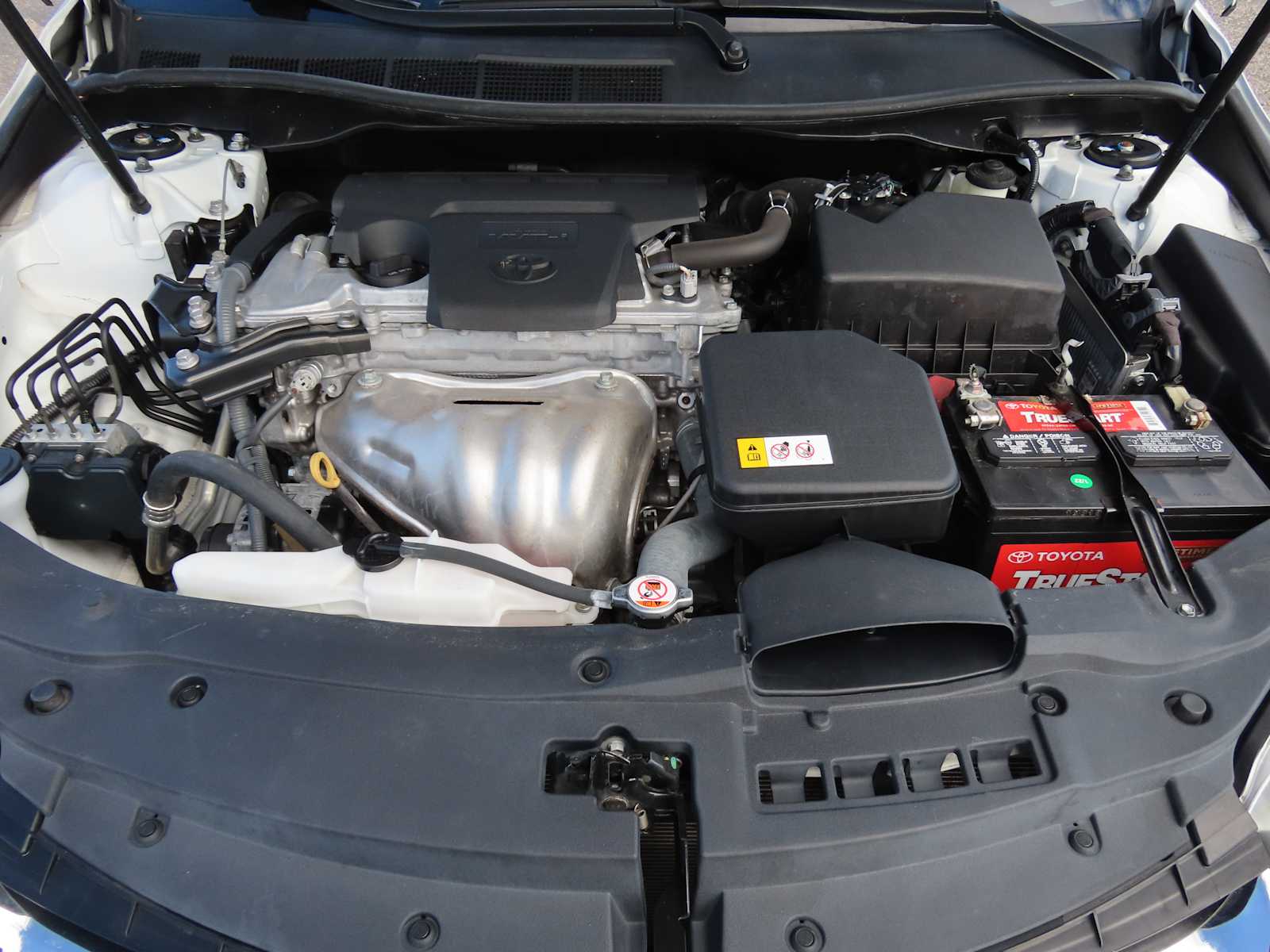 2017 Toyota Camry XLE 13