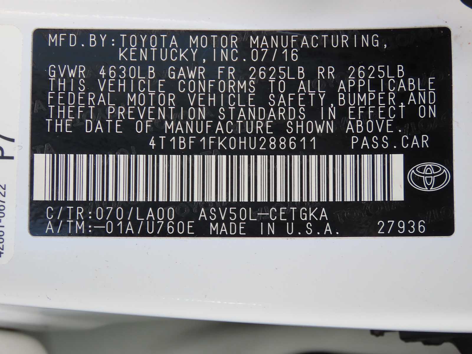 2017 Toyota Camry XLE 29