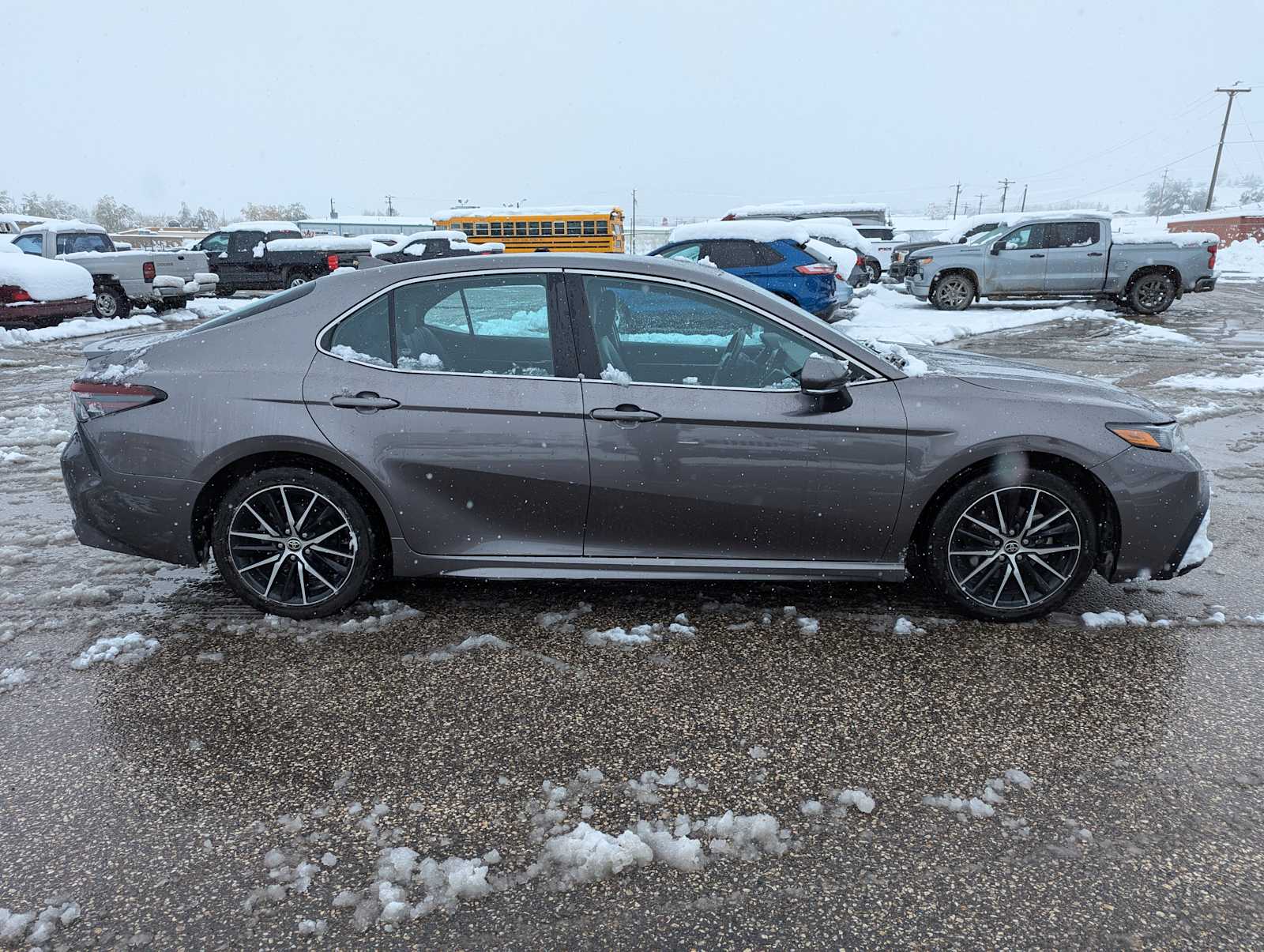 2022 Toyota Camry SE 7