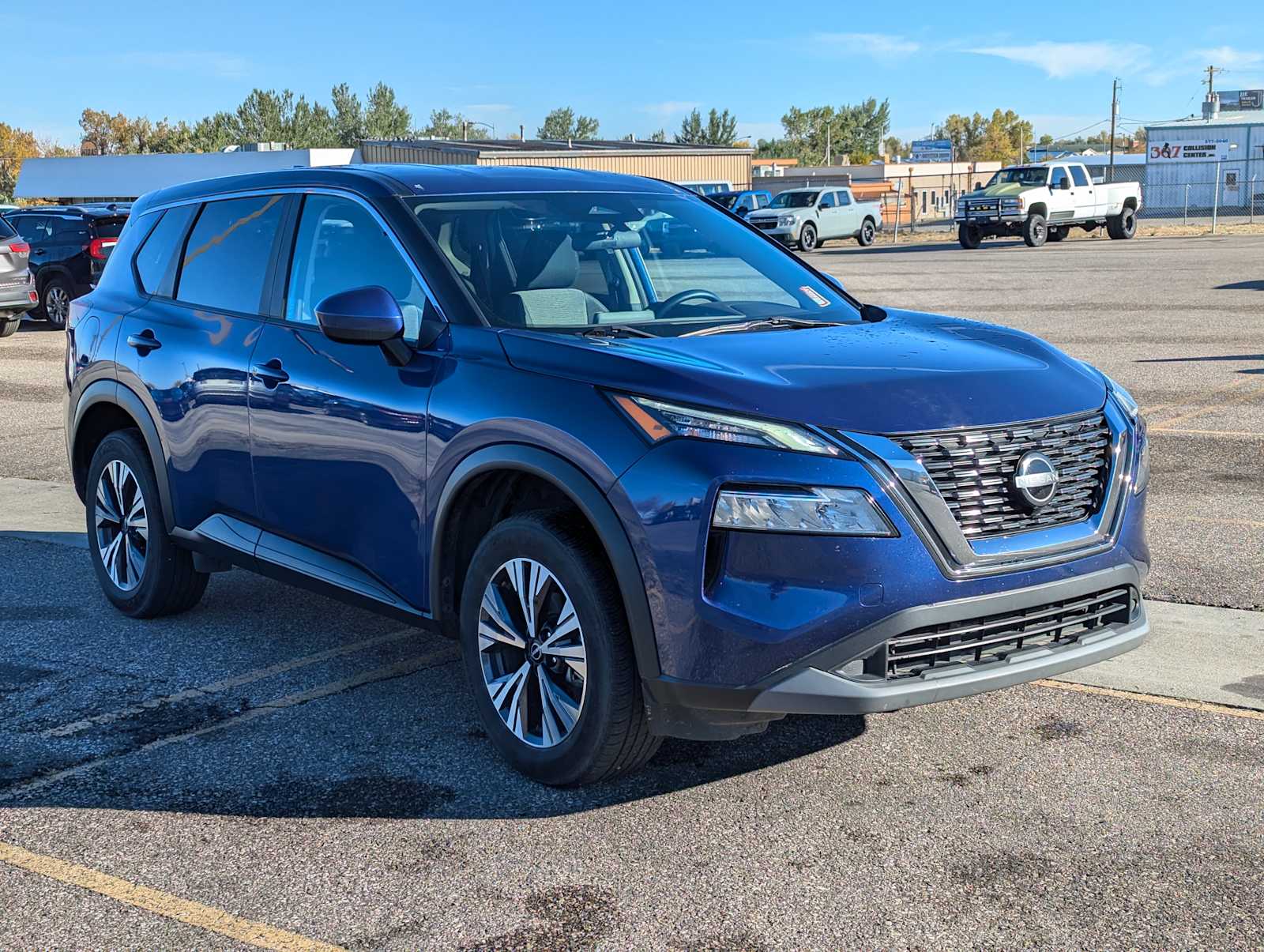 2023 Nissan Rogue SV 8