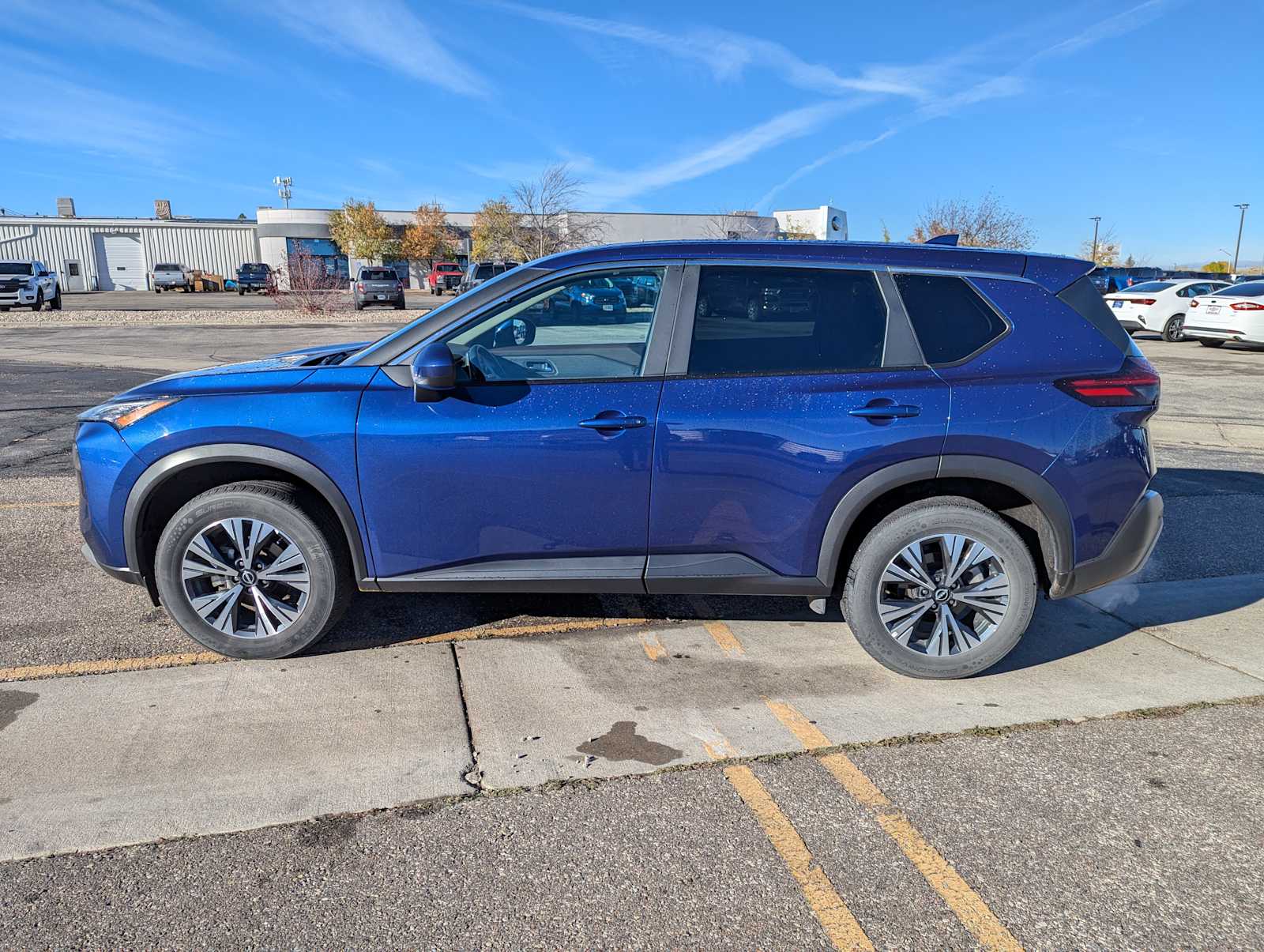 2023 Nissan Rogue SV 3