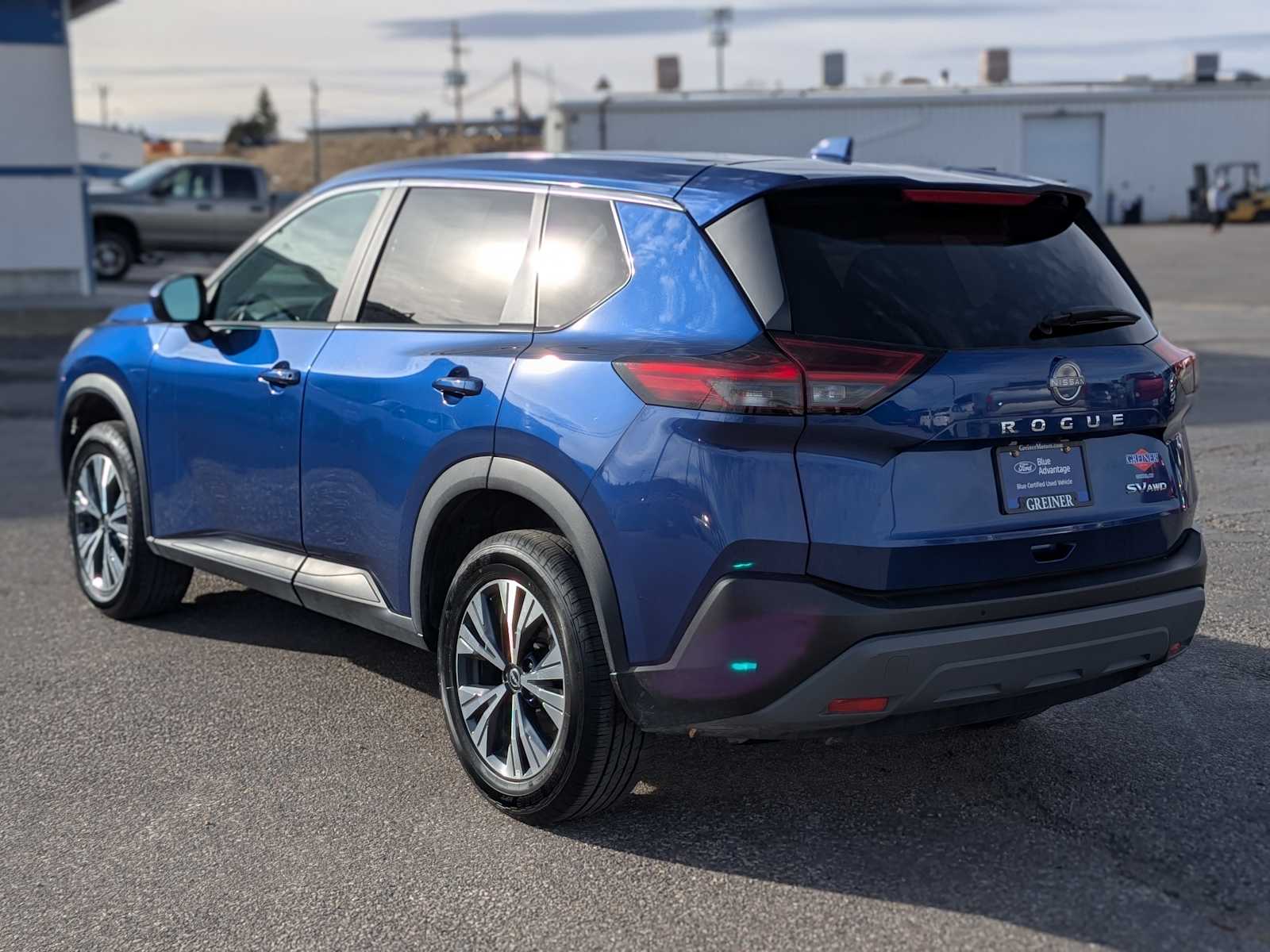 2023 Nissan Rogue SV 4