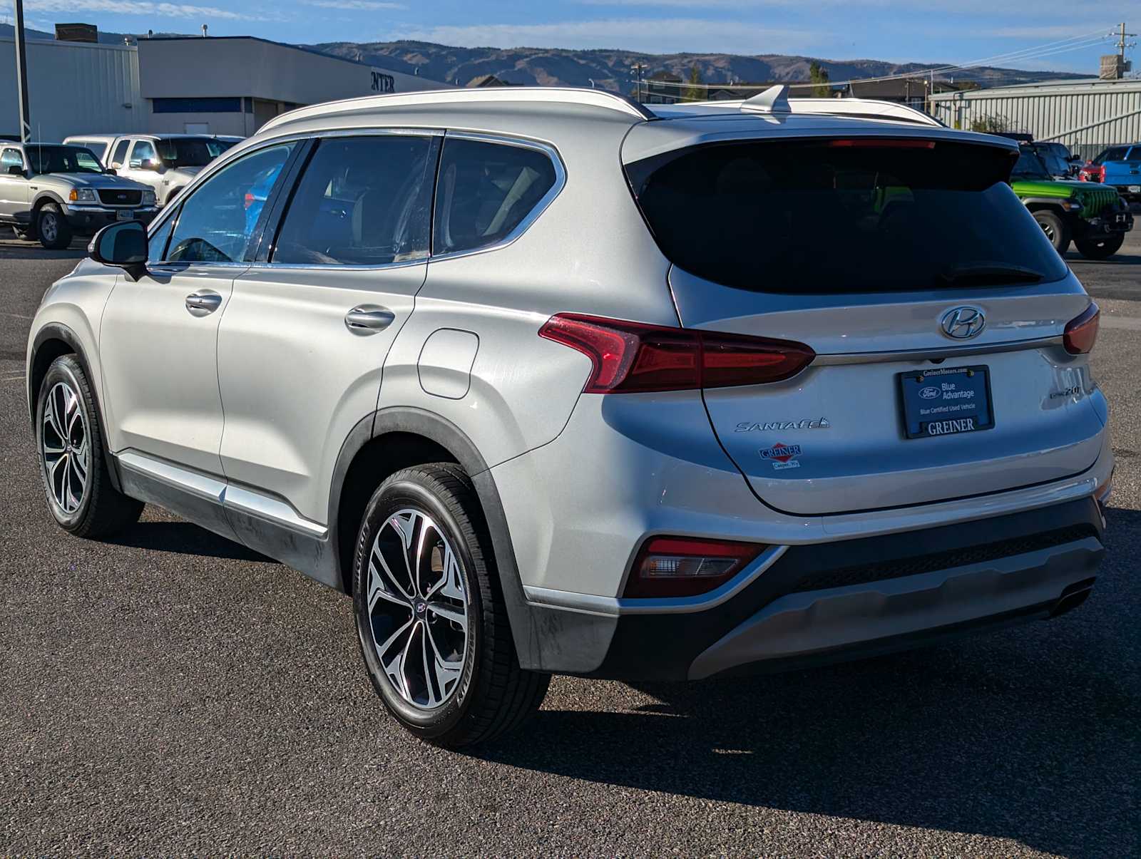 2020 Hyundai Santa Fe SEL 4