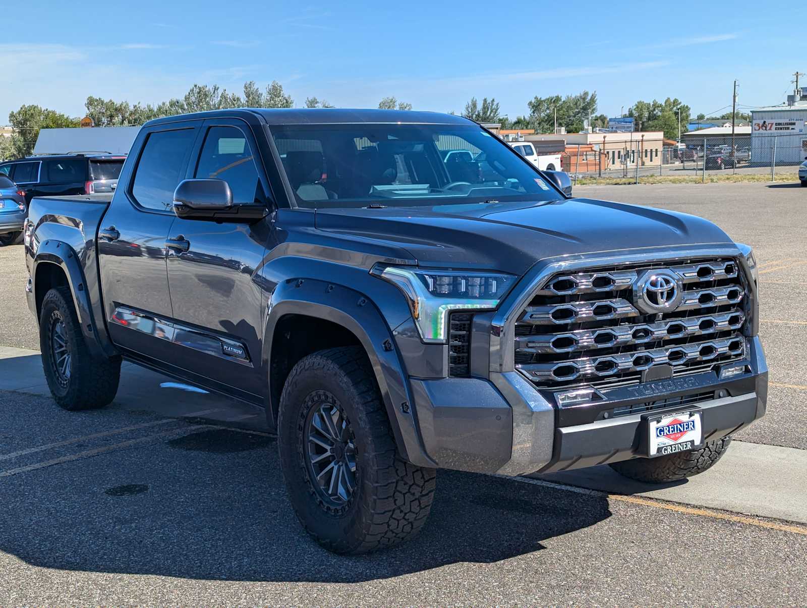 2022 Toyota Tundra Platinum CrewMax 5.5 Bed 8