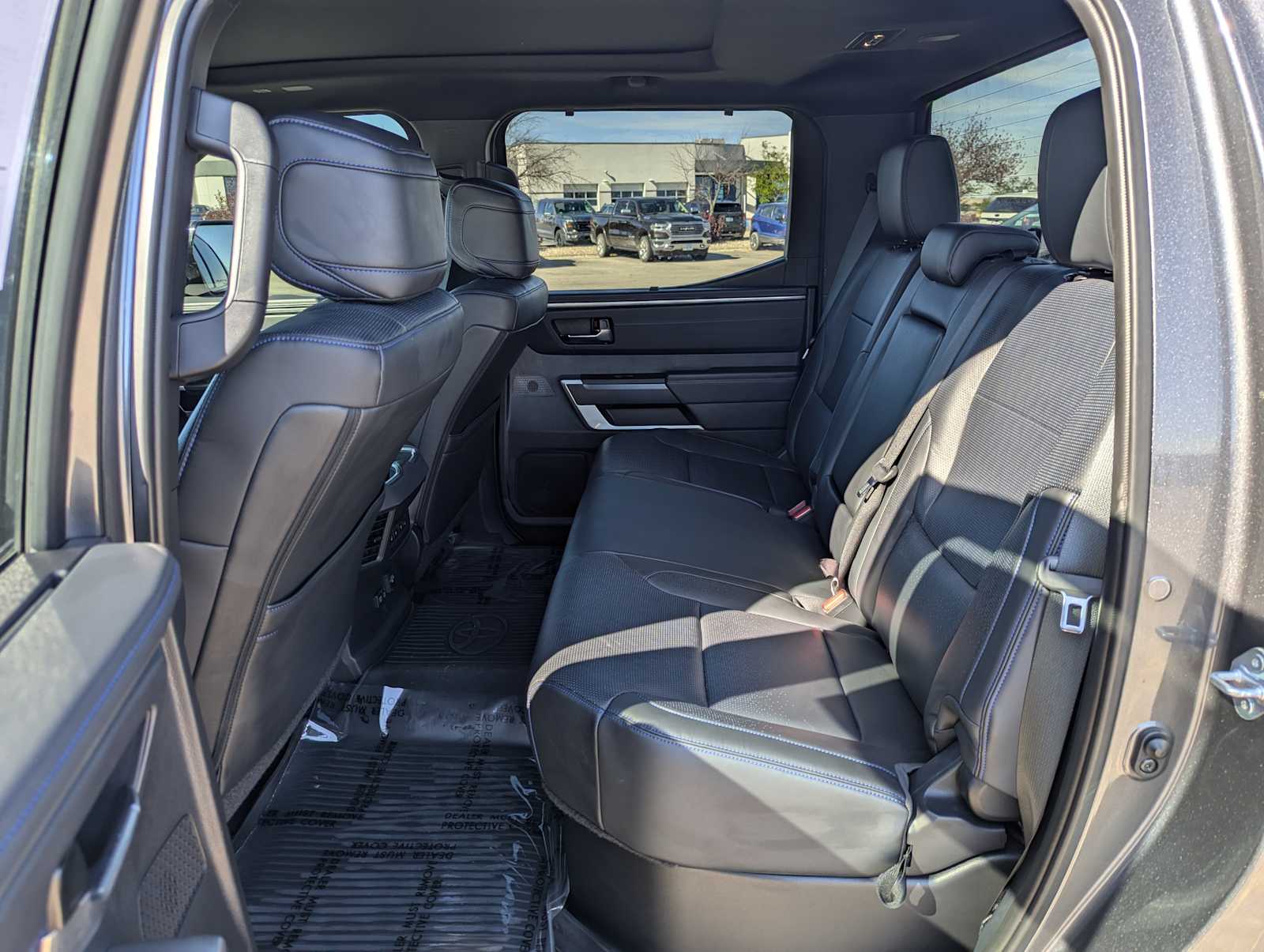 2022 Toyota Tundra Platinum CrewMax 5.5 Bed 16