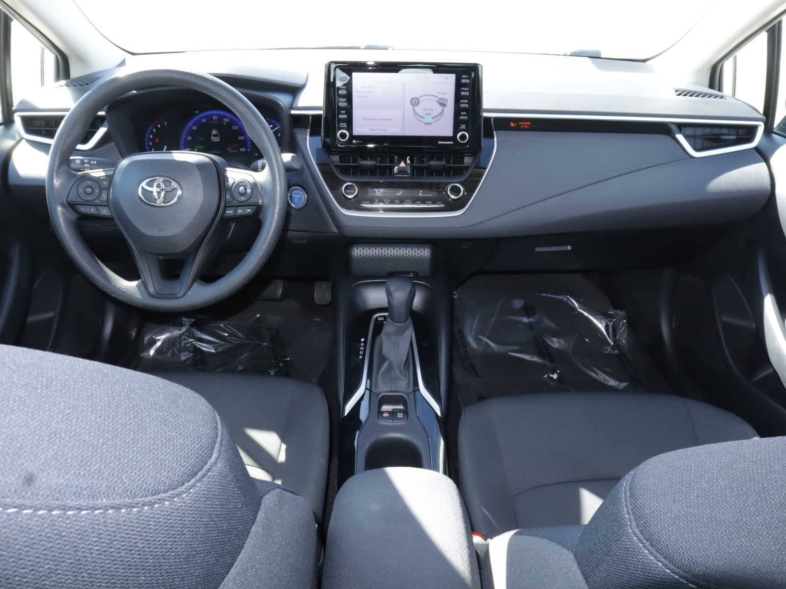 2022 Toyota Corolla Hybrid LE 17