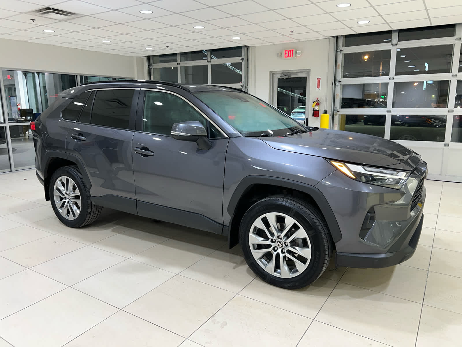 2022 Toyota RAV4 XLE Premium FWD