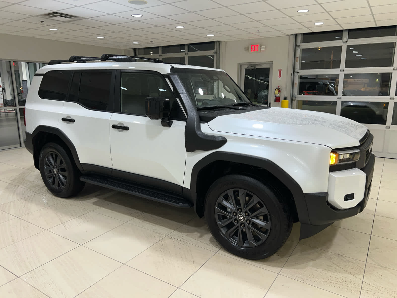 White (Wind Chill Pearl) 2027 Toyota Land Cruiser SUV / Crossover 8-Speed Automatic