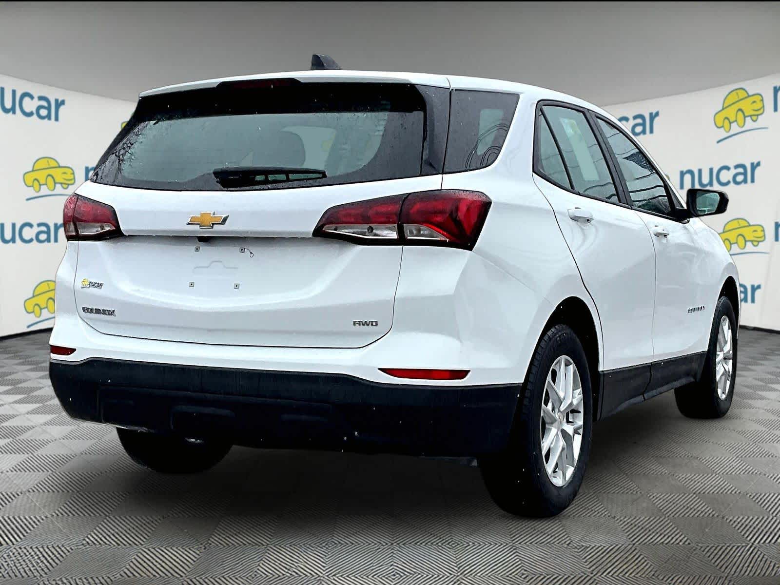 View vehicle photo 6