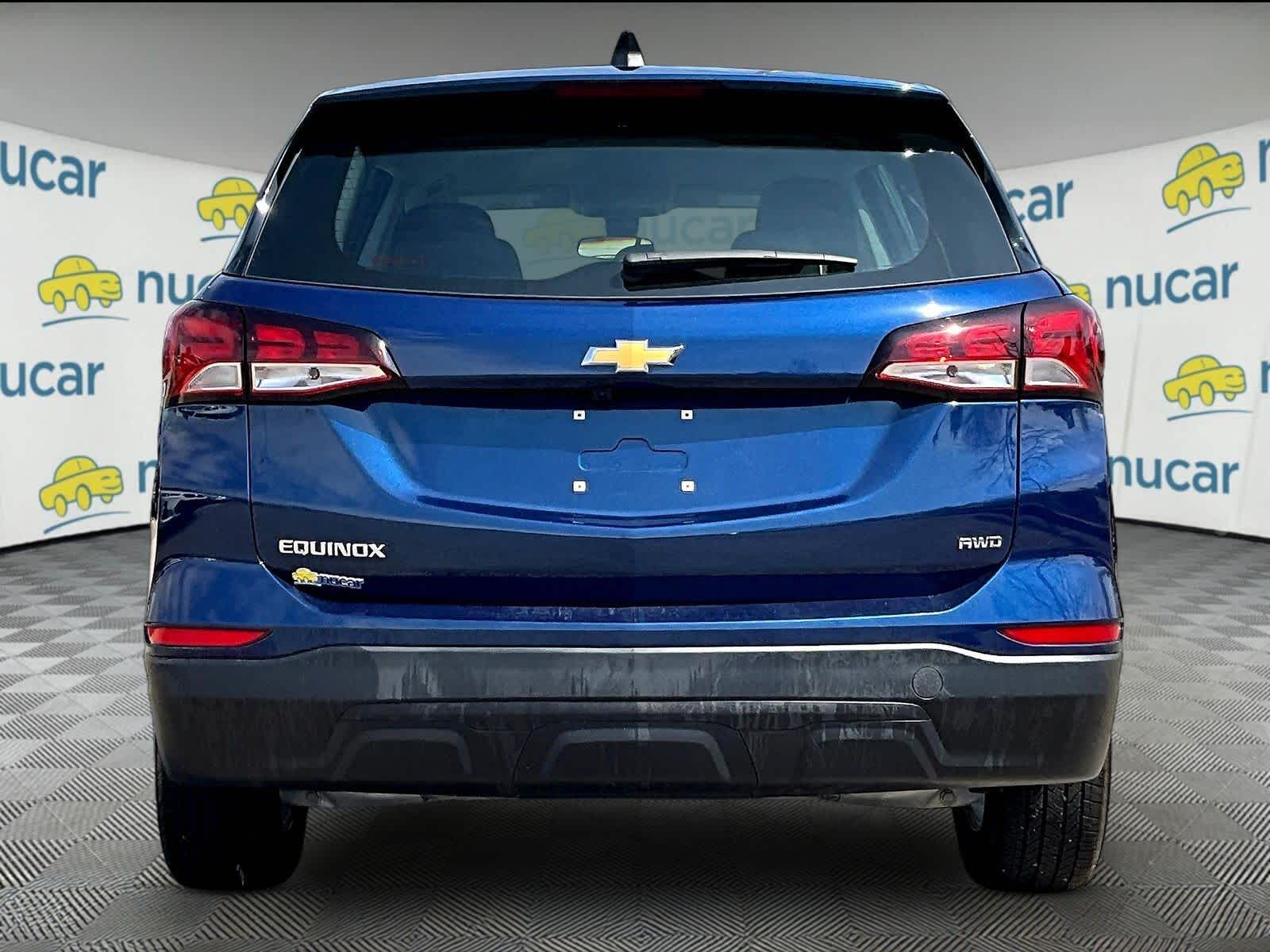 View vehicle photo 5