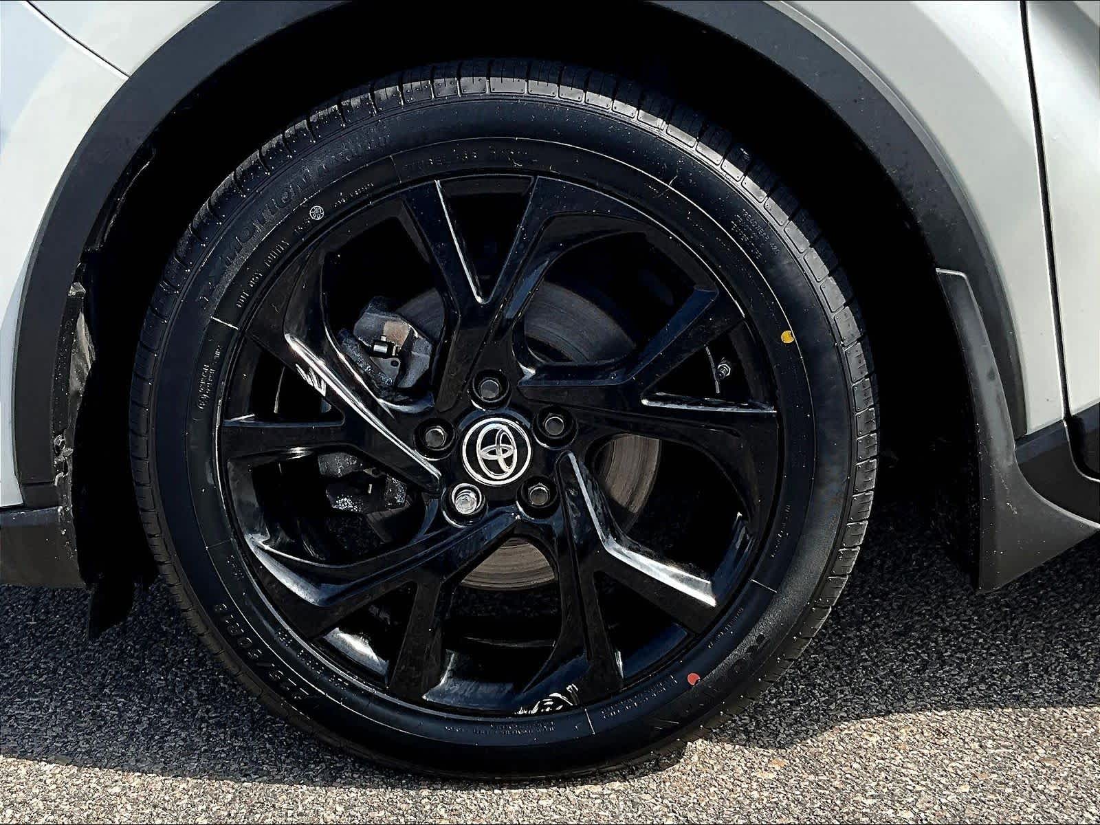 View vehicle photo 7