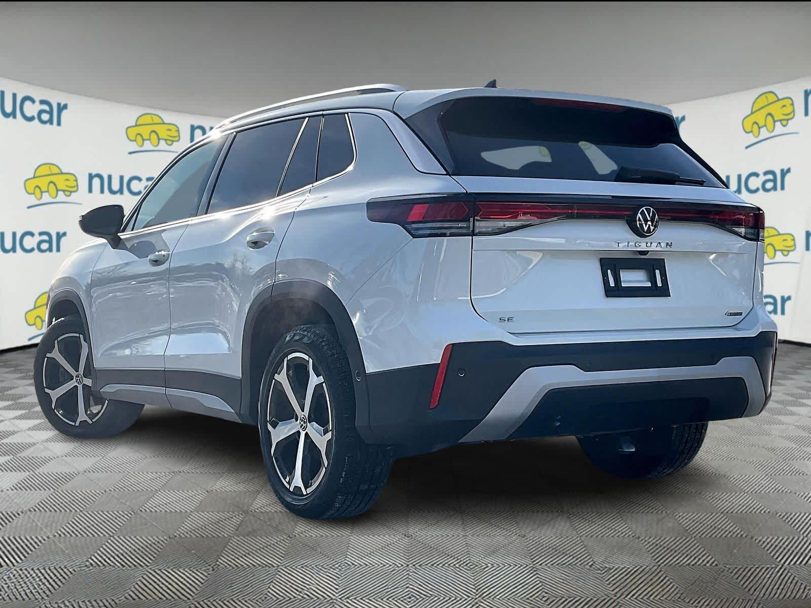 View vehicle photo 4