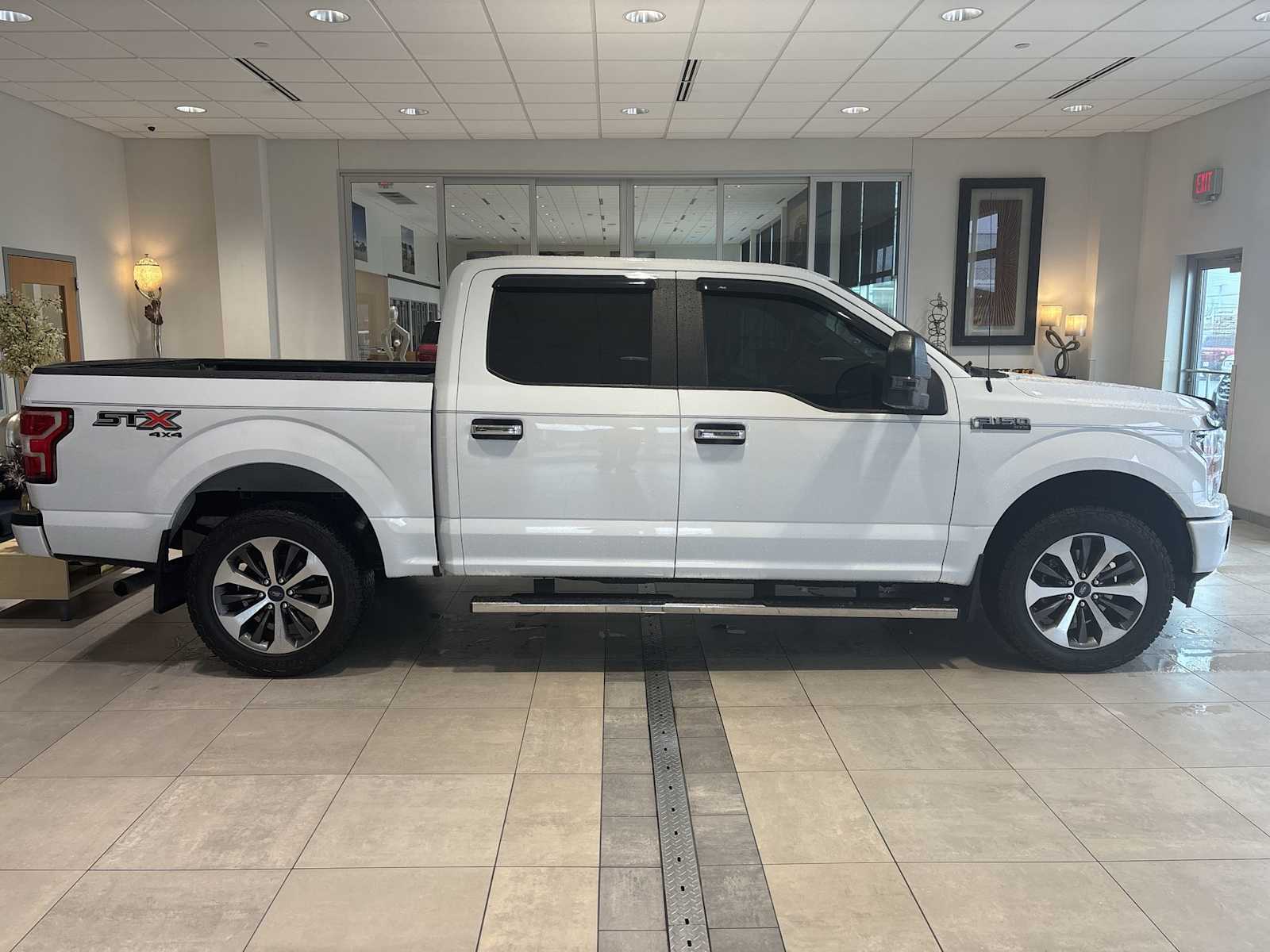 View vehicle photo 2