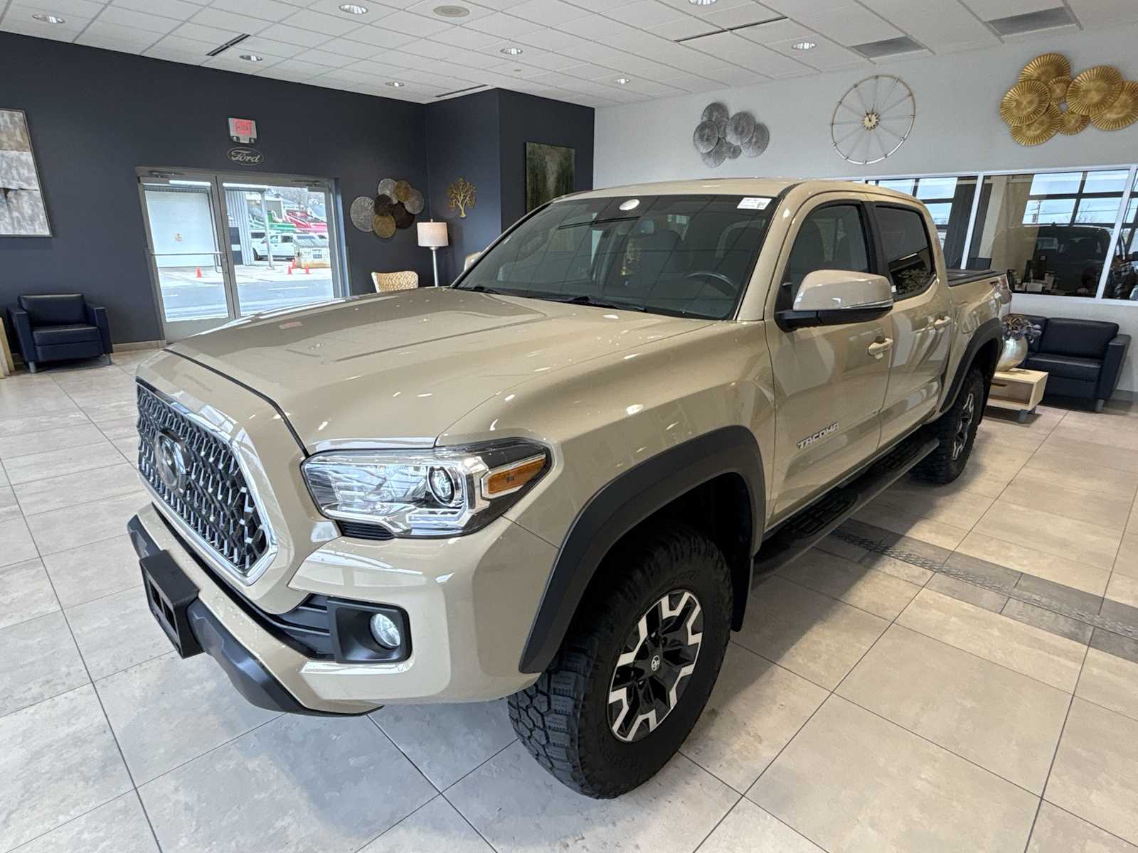 View vehicle photo 7