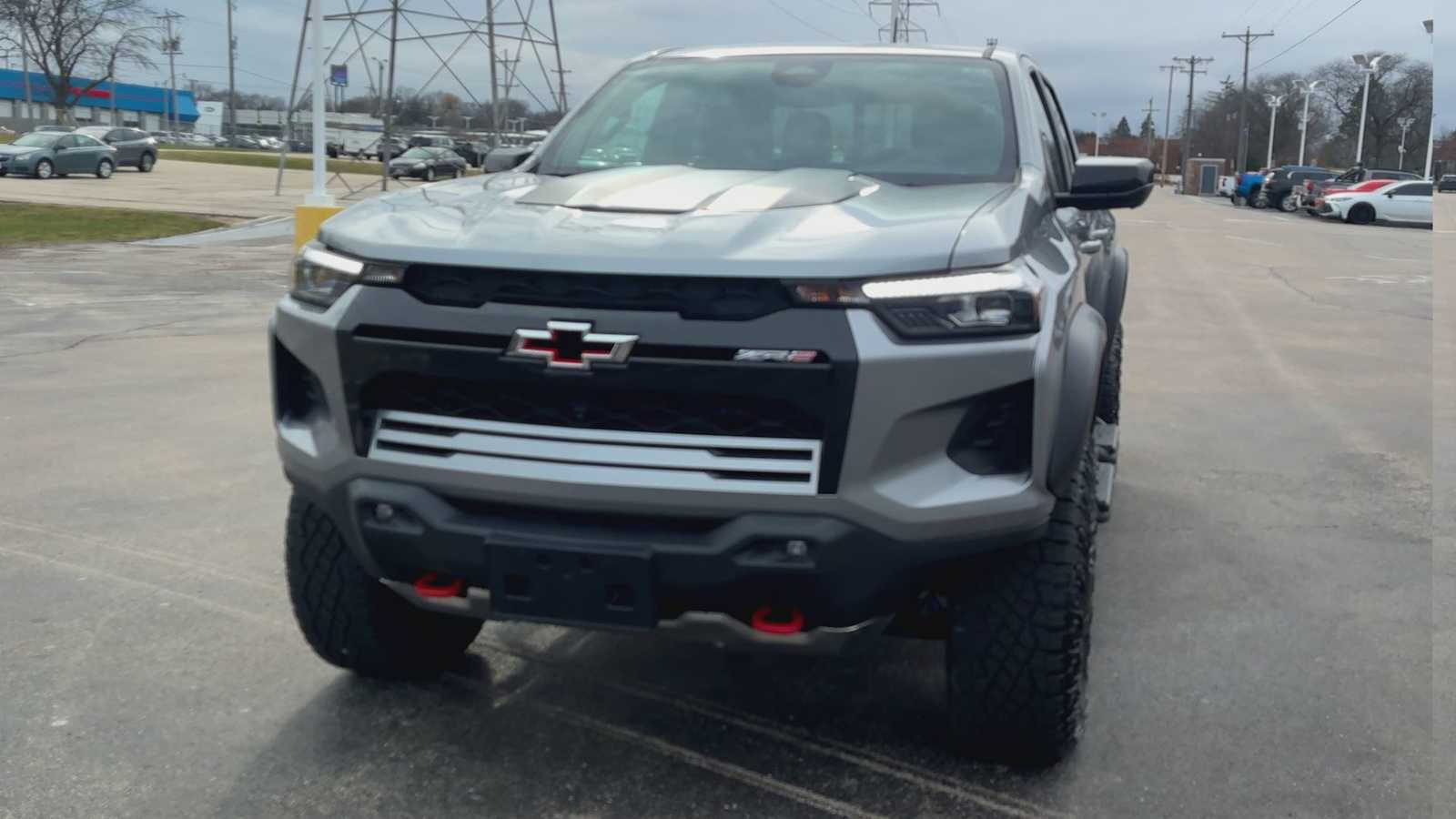 View vehicle photo 7