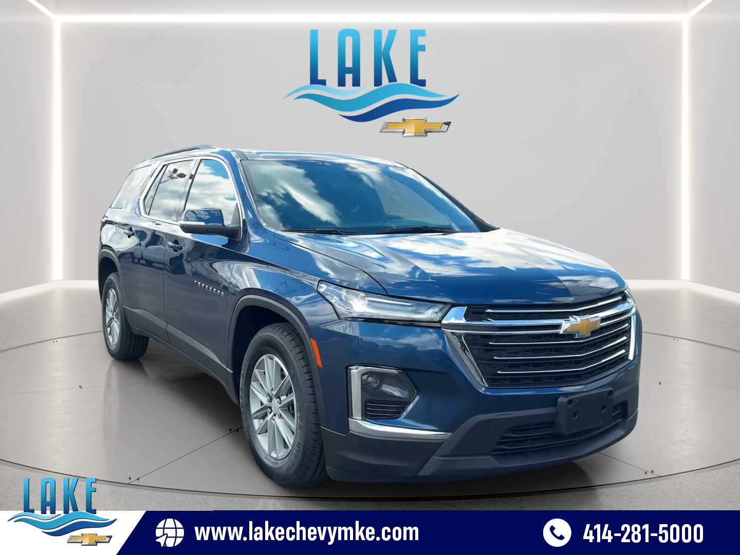Northsky Blue Metallic 2023 Chevrolet Traverse SUV / Crossover Four-Wheel Drive 9-Speed Automatic