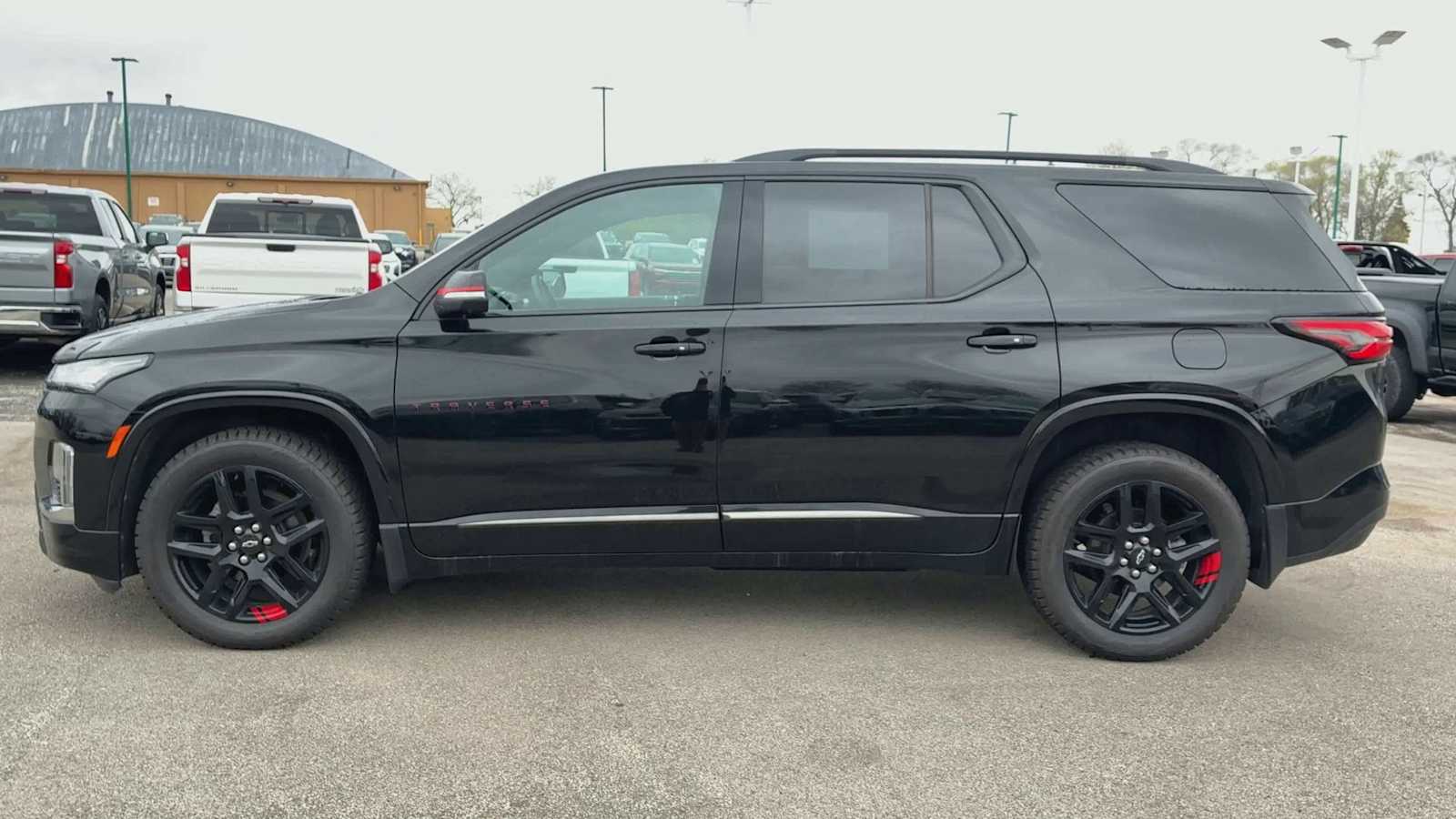 View vehicle photo 5