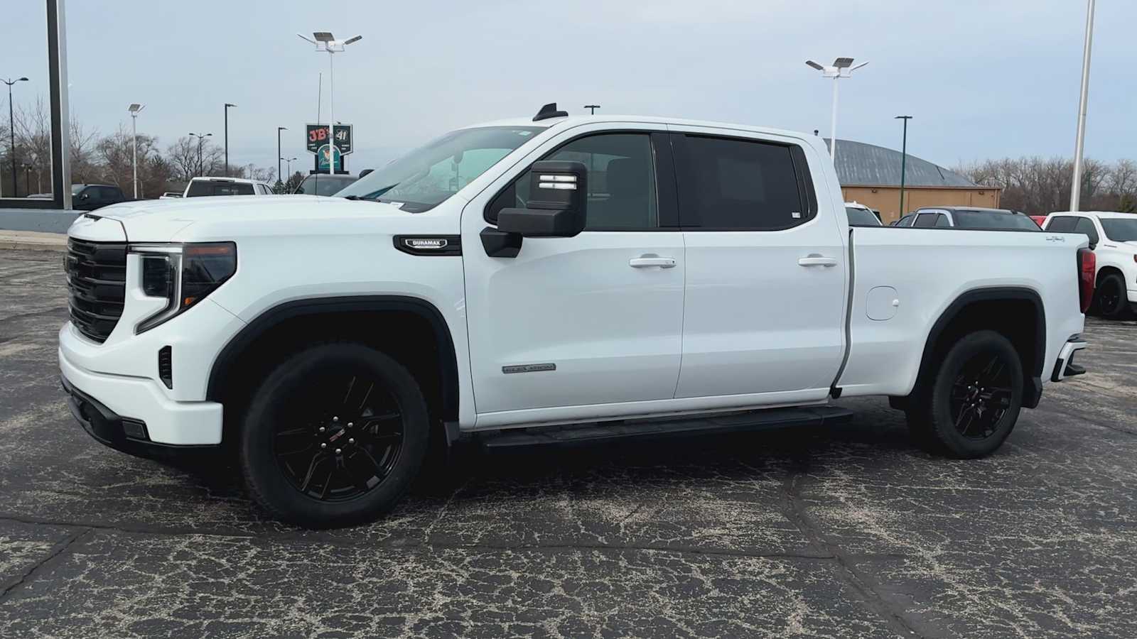 View vehicle photo 6