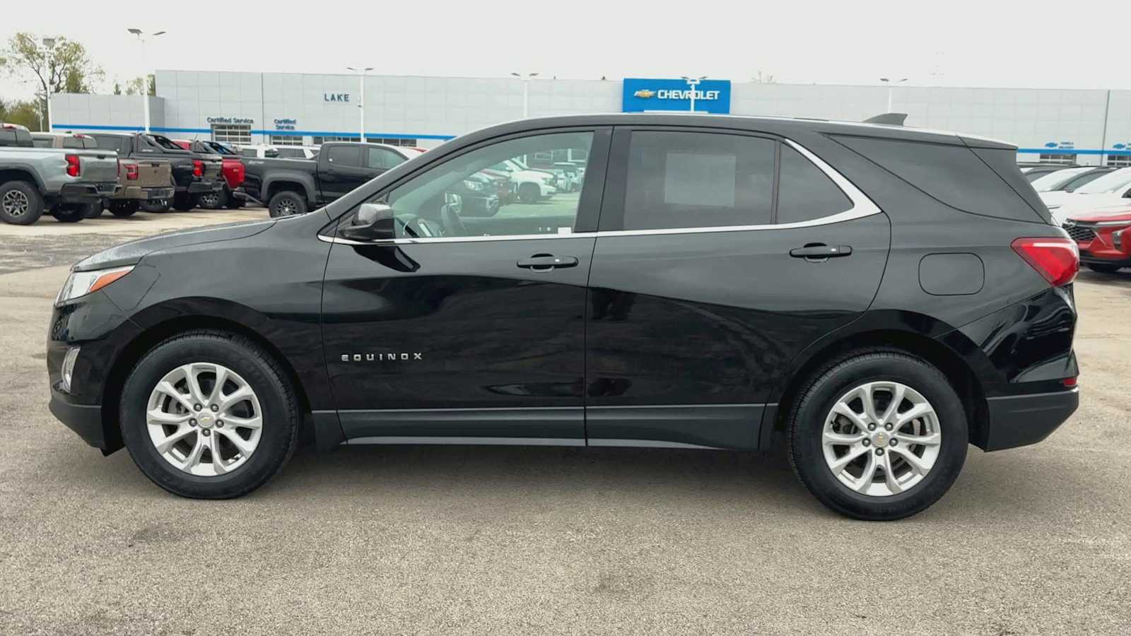 View vehicle photo 5