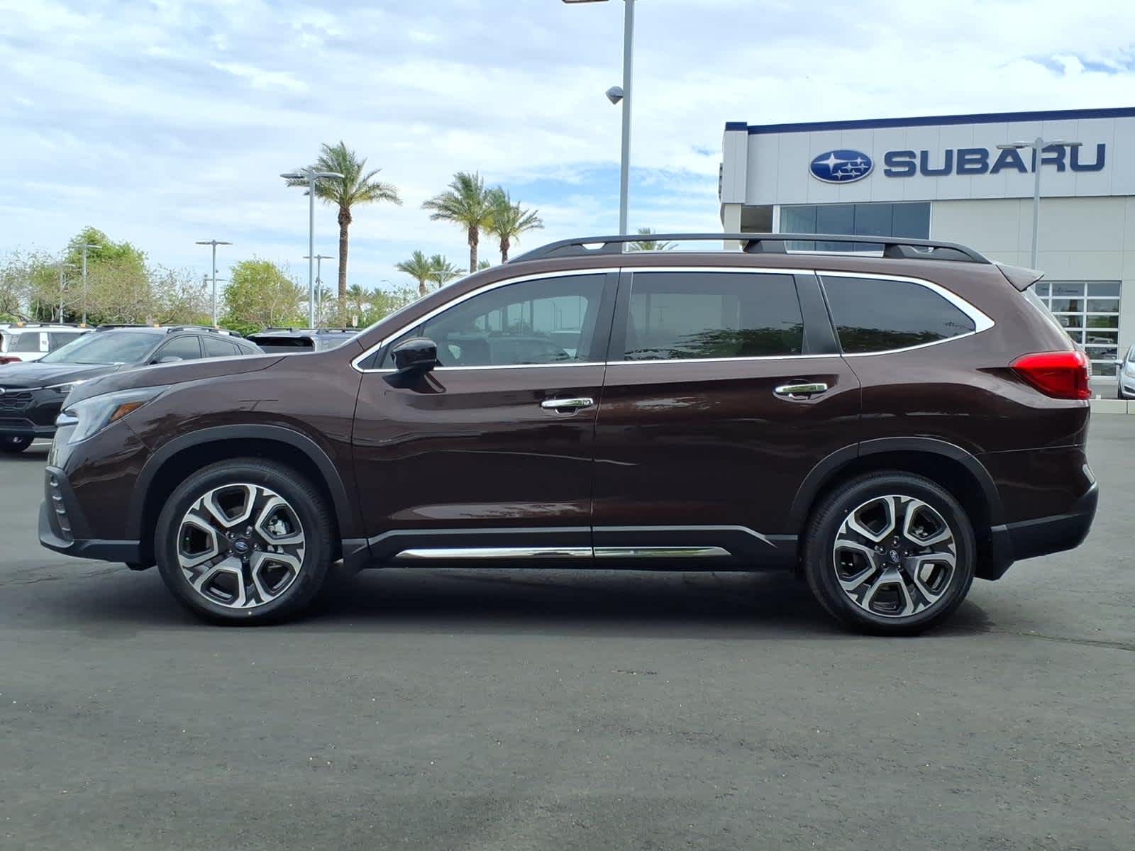 View vehicle photo 4