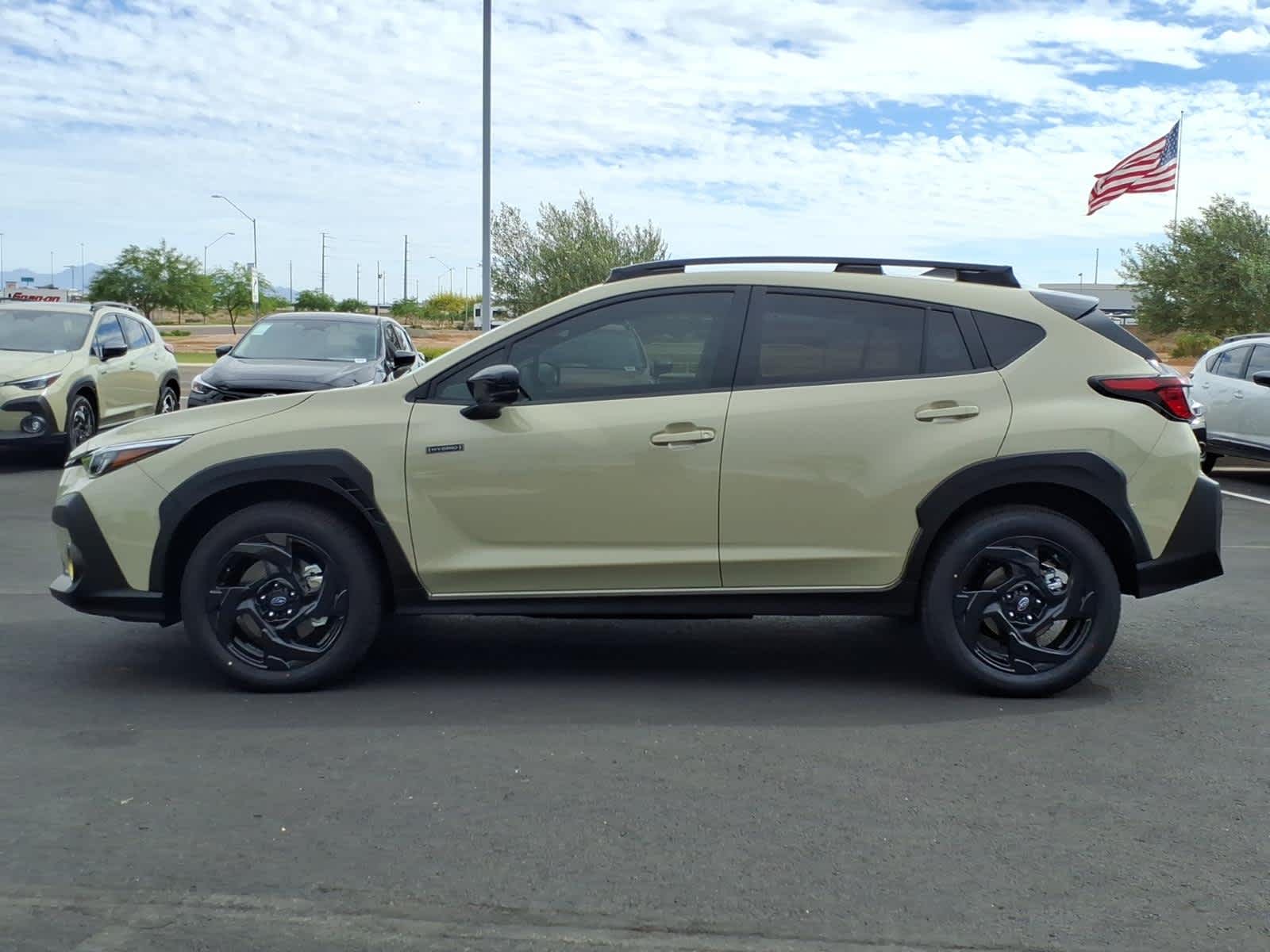 View vehicle photo 4