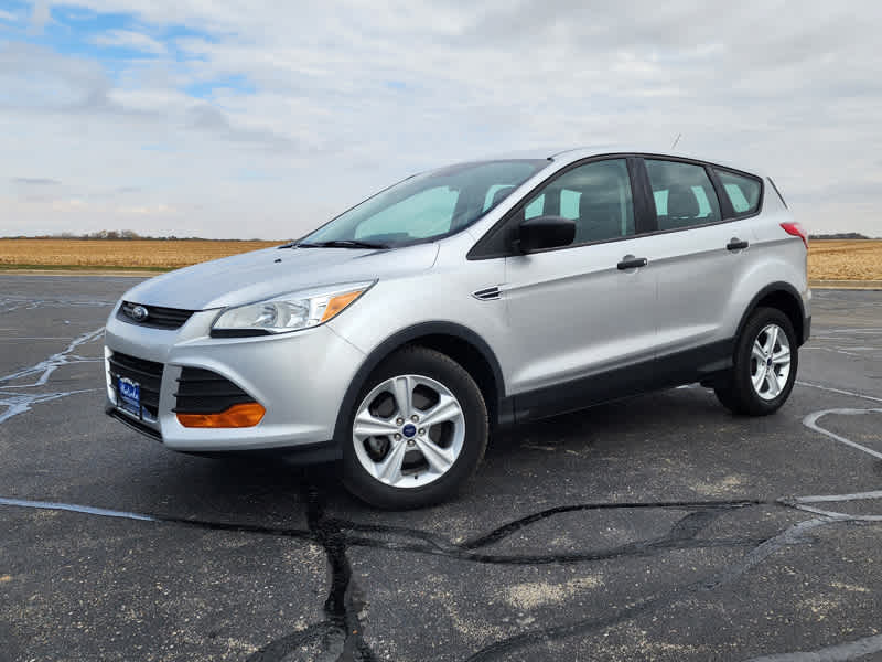 Used 2015 Ford Escape S with VIN 1FMCU0F73FUC75641 for sale in Gilman, IL