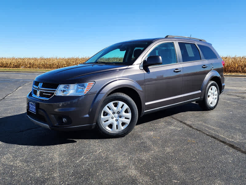 Used 2019 Dodge Journey SE with VIN 3C4PDCBB3KT873685 for sale in Gilman, IL