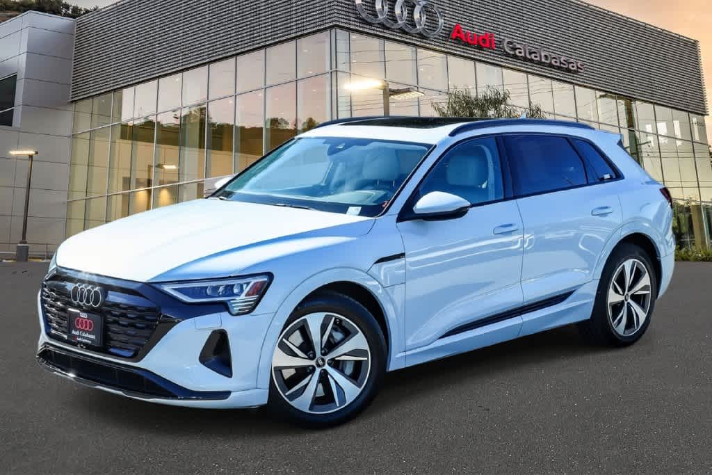 2024 Audi Q8 e-tron