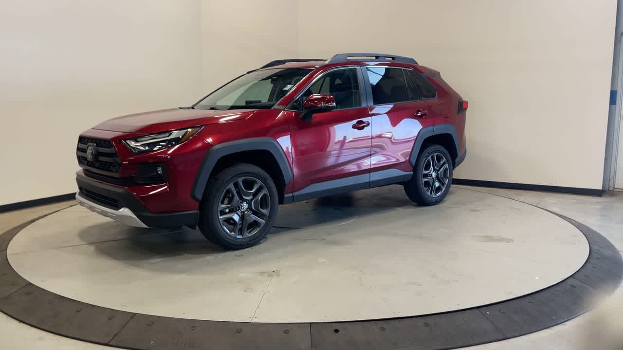 View vehicle photo 3