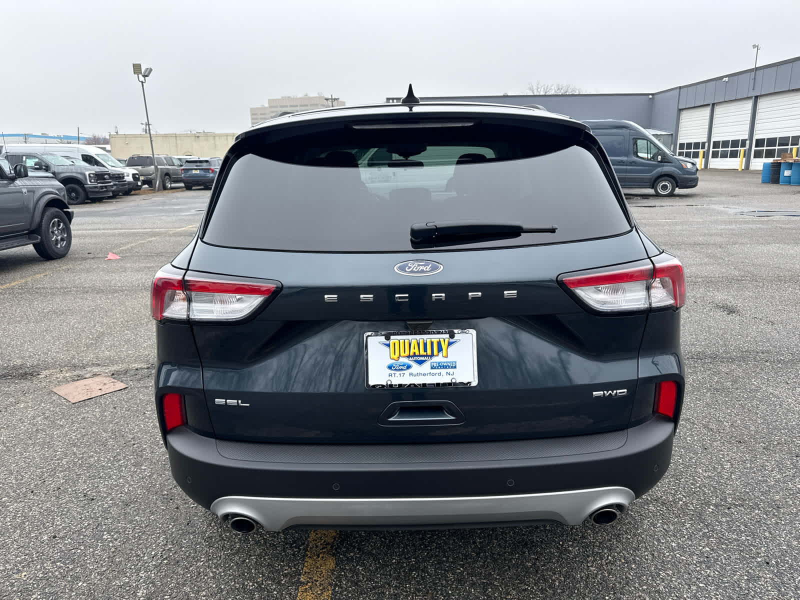 View vehicle photo 5