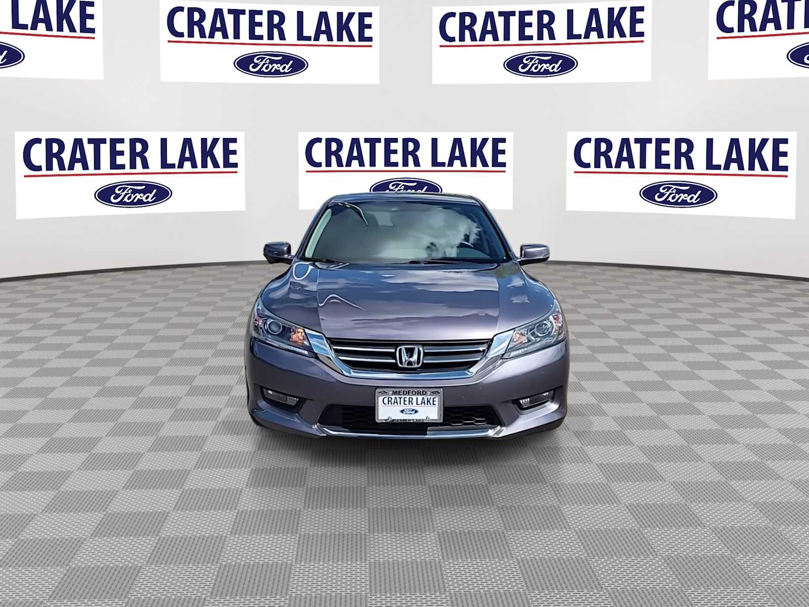 View vehicle photo 3