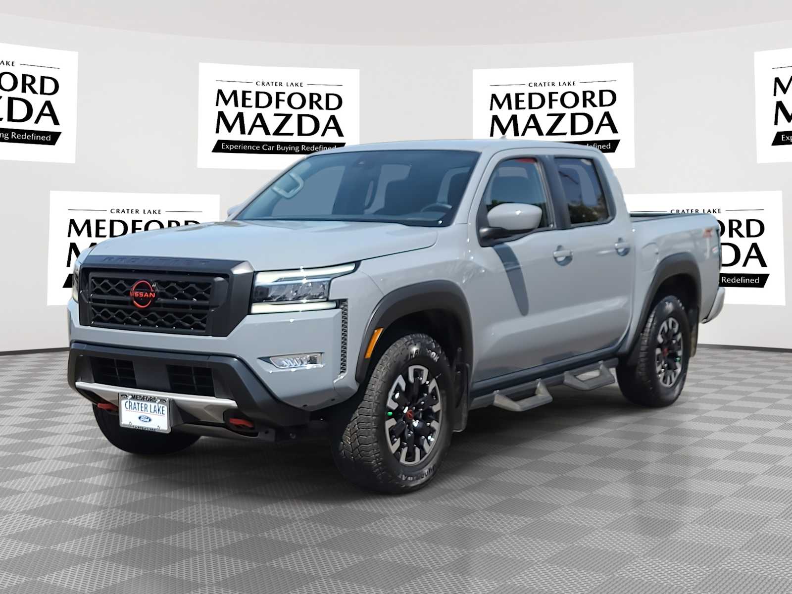 Boulder Gray Pearl 2024 Nissan Frontier Pickup Truck Four-Wheel Drive 9-Speed Automatic