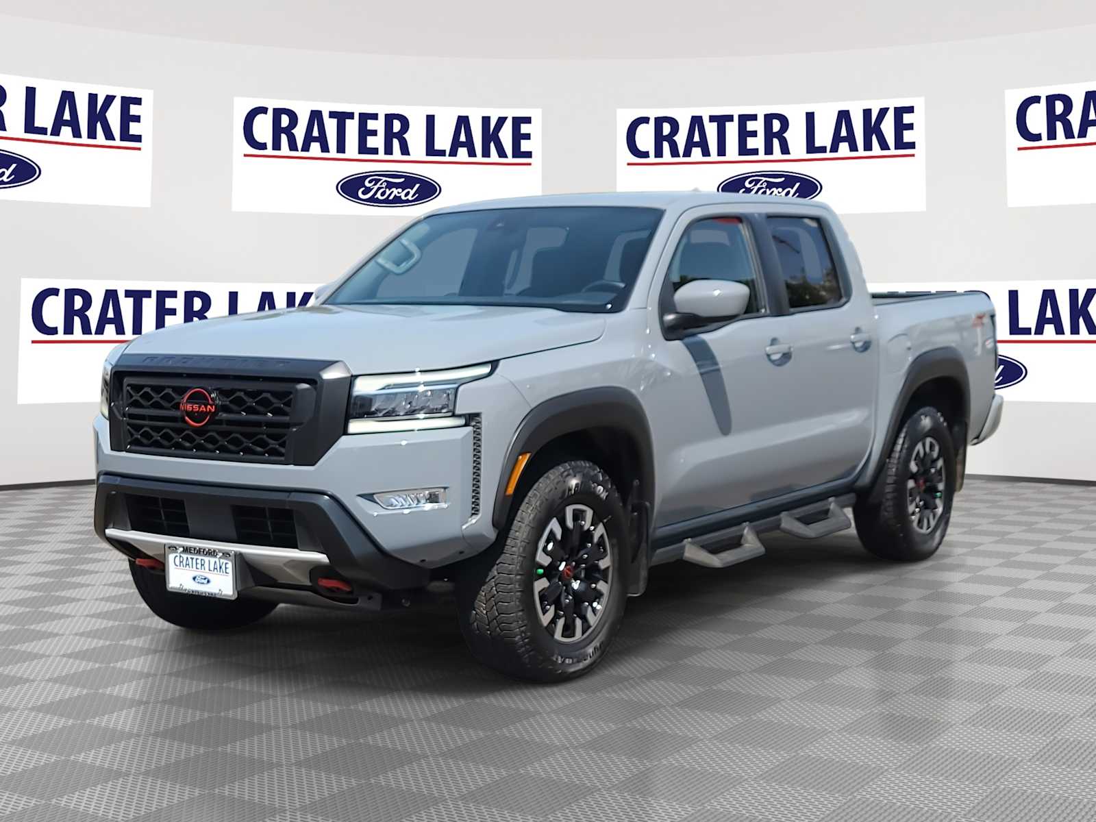  2024 Nissan Frontier PRO-4X Crew Cab 4WD   