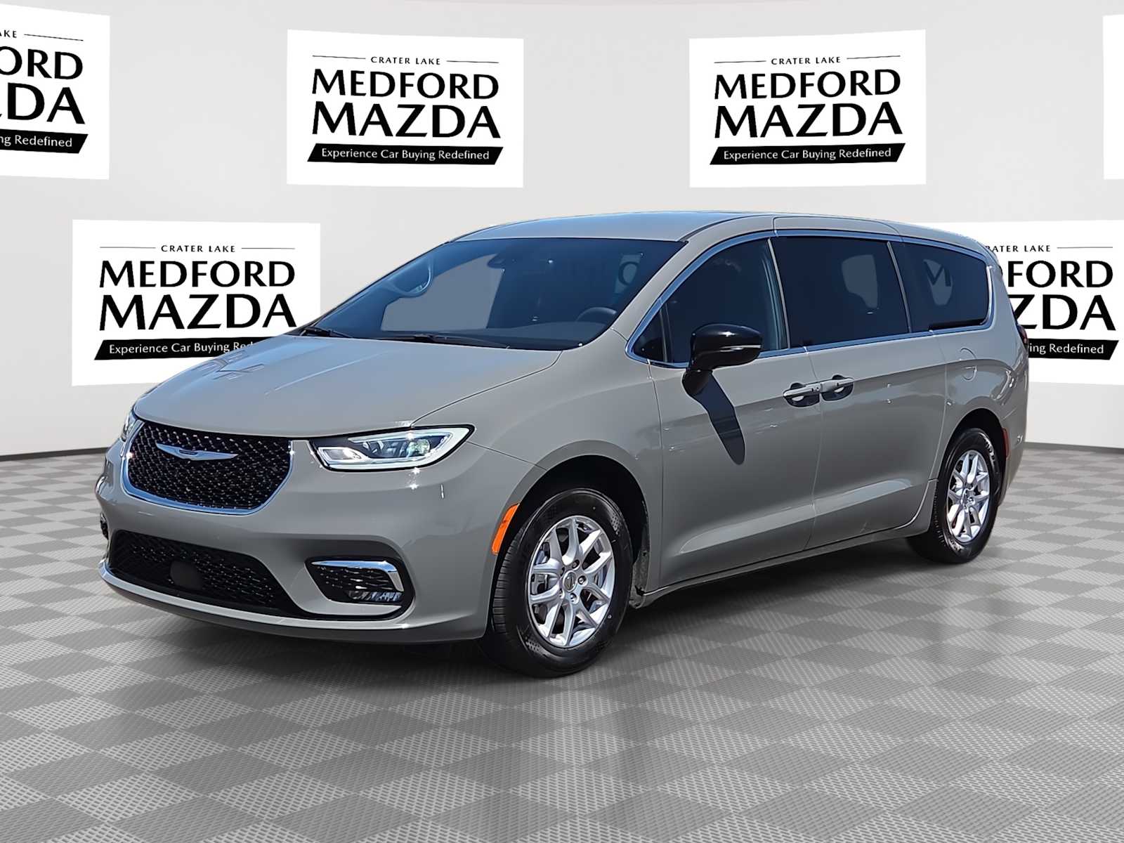 2025 Chrysler Pacifica